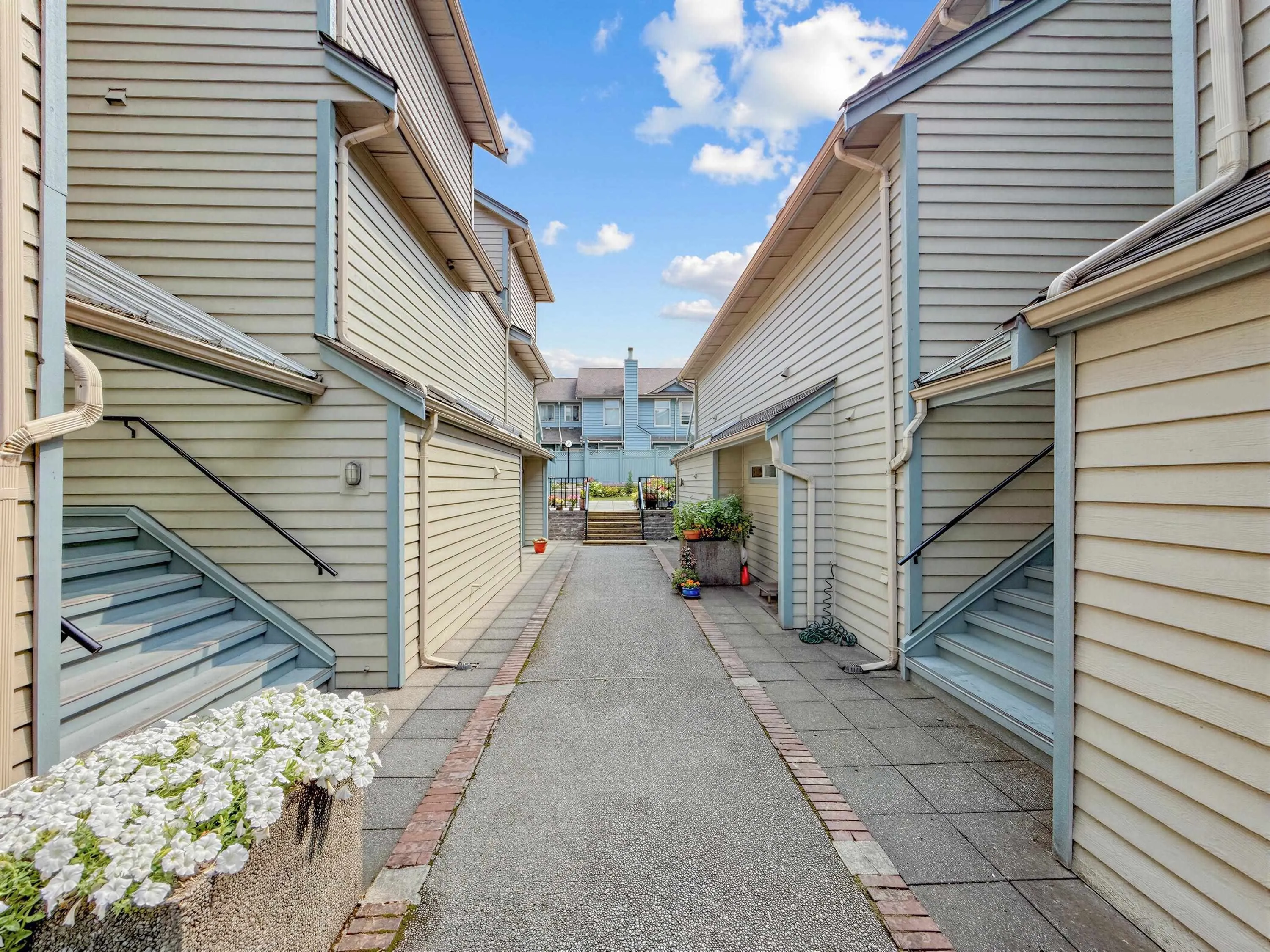 7110 Barnet Road #10