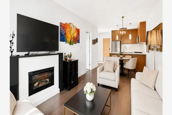 1330 Marine Drive #201