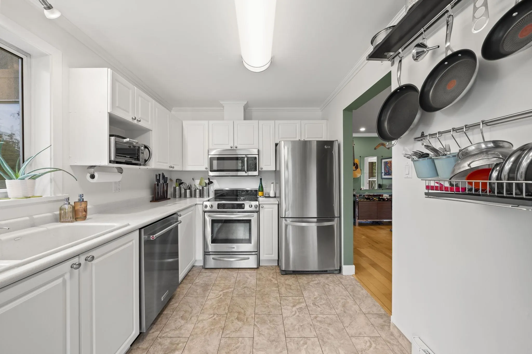 2551 Parkview Lane #217