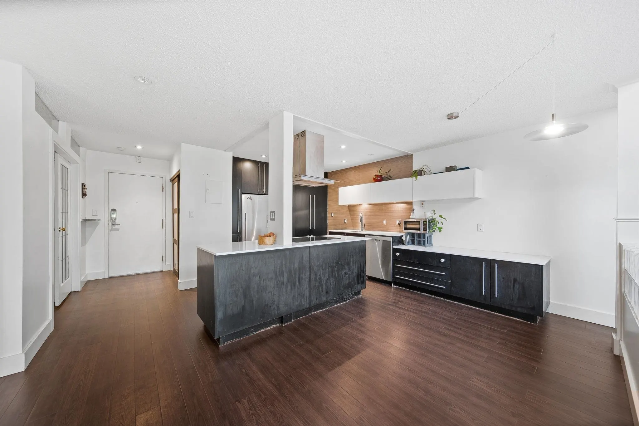 141 W 13th Street #304