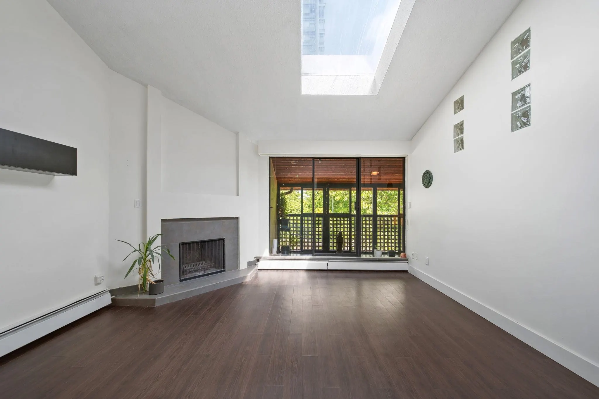 141 W 13th Street #304