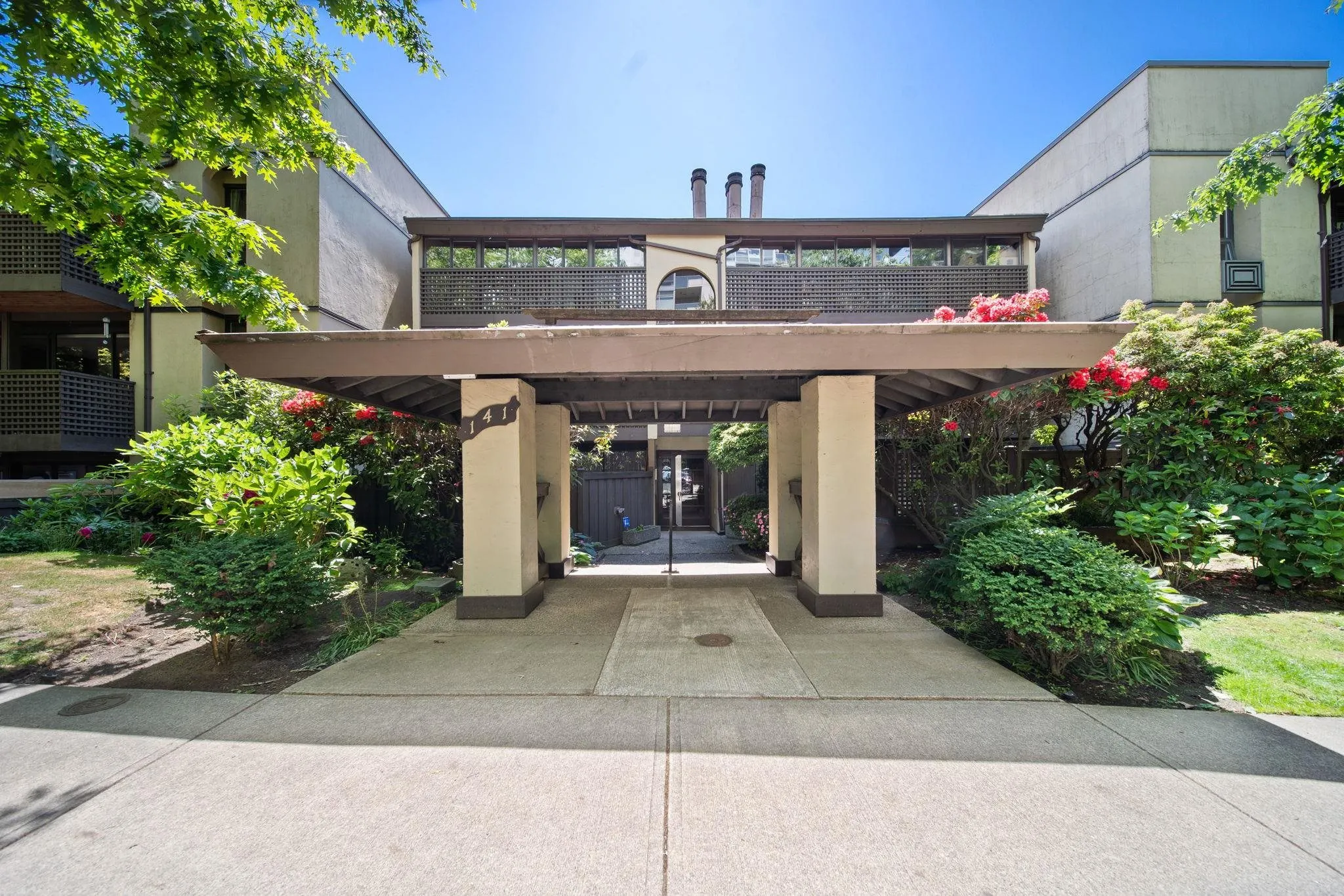 141 W 13th Street #304