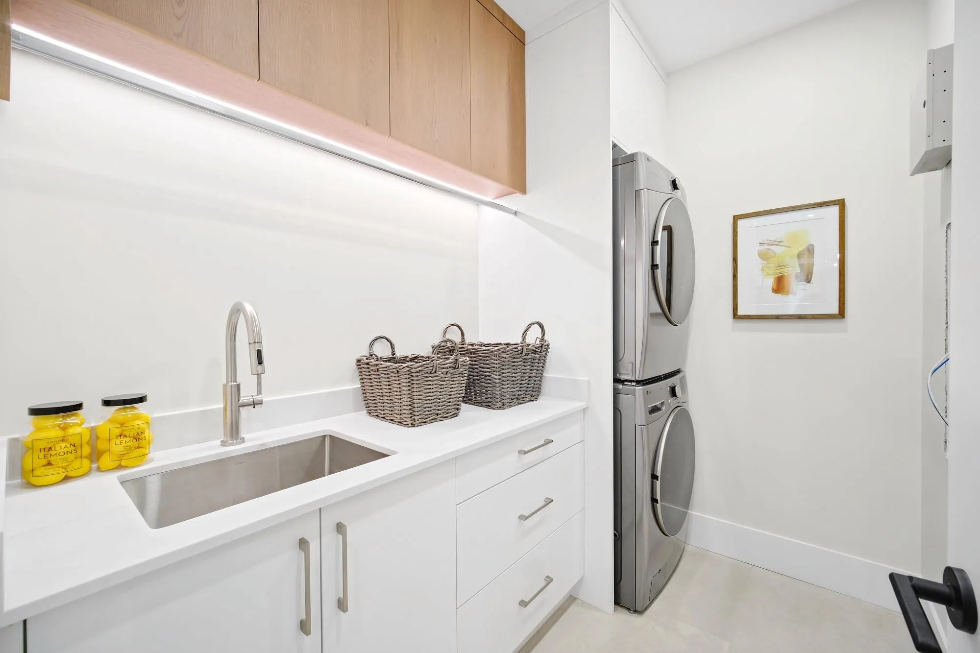 8391 Rideau Drive #2
