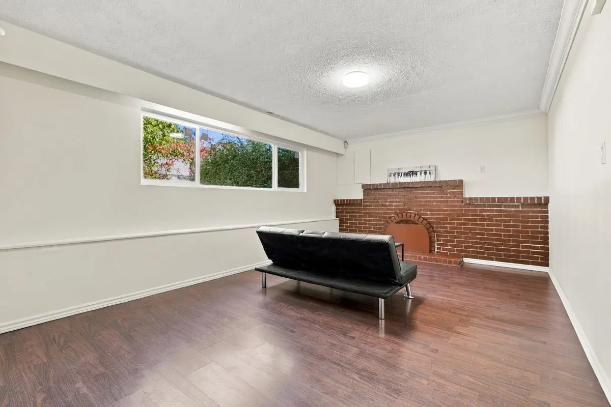14036 102a Avenue