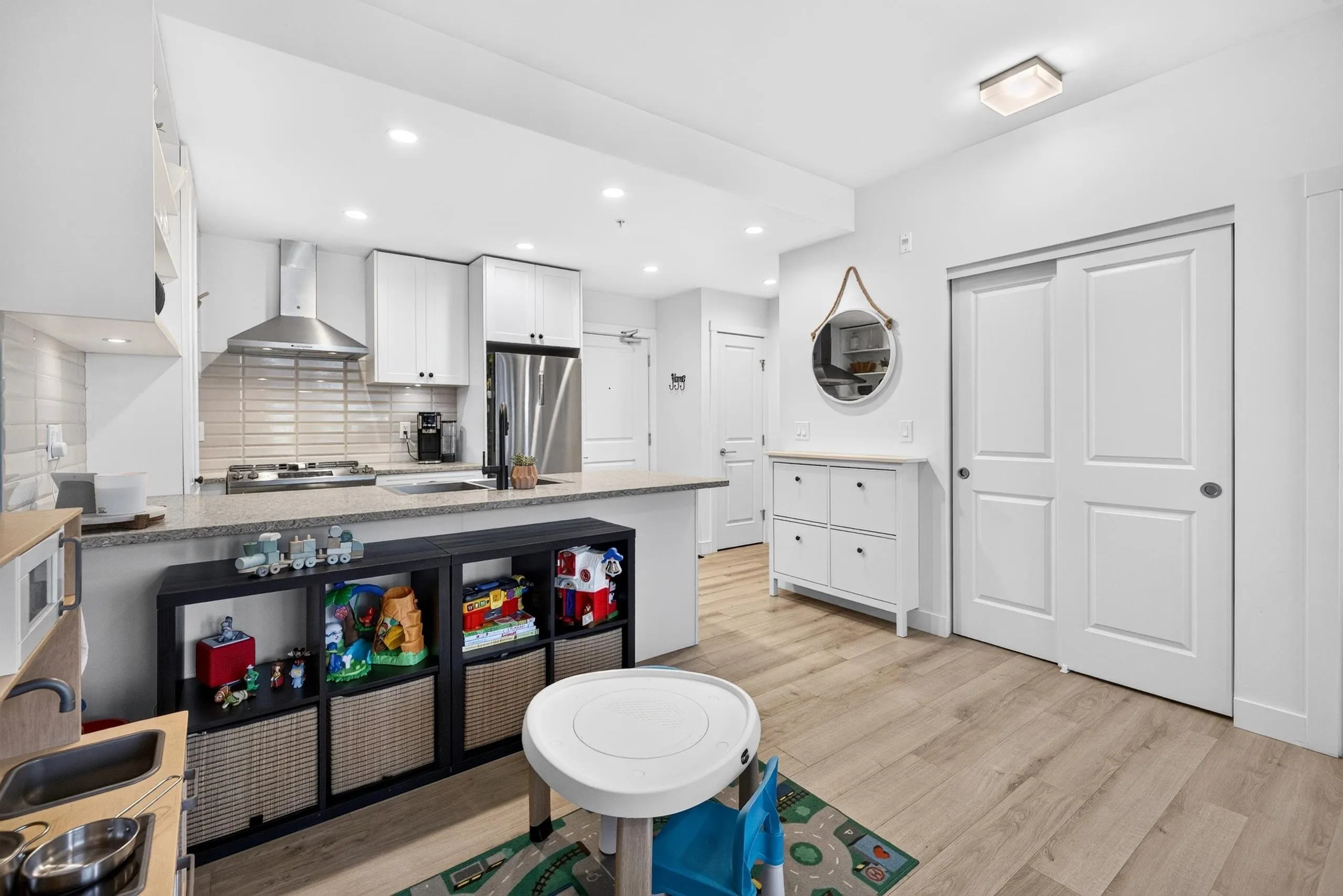 20487 65 Avenue #B306