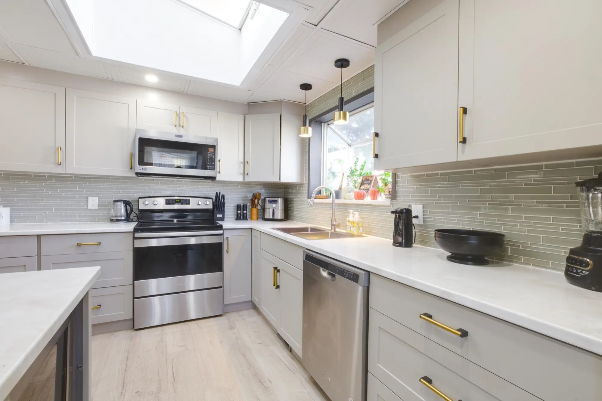 15875 20 Avenue #65