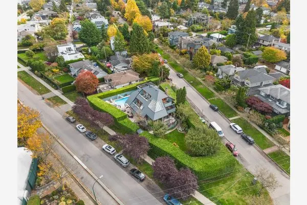 3850 Point Grey Road