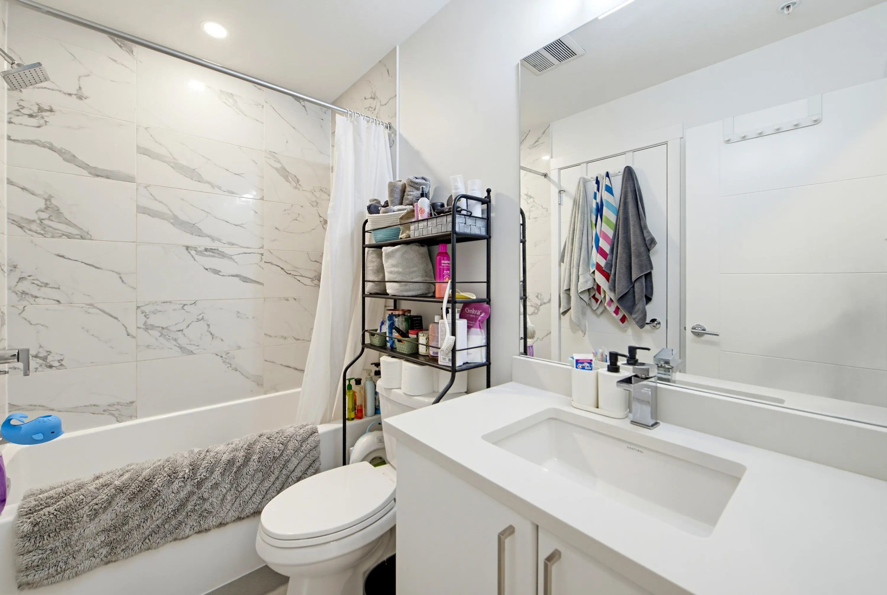 5504 Brydon Crescent #215