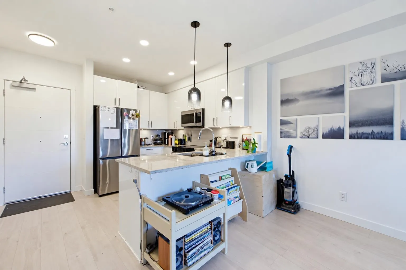 5504 Brydon Crescent #215