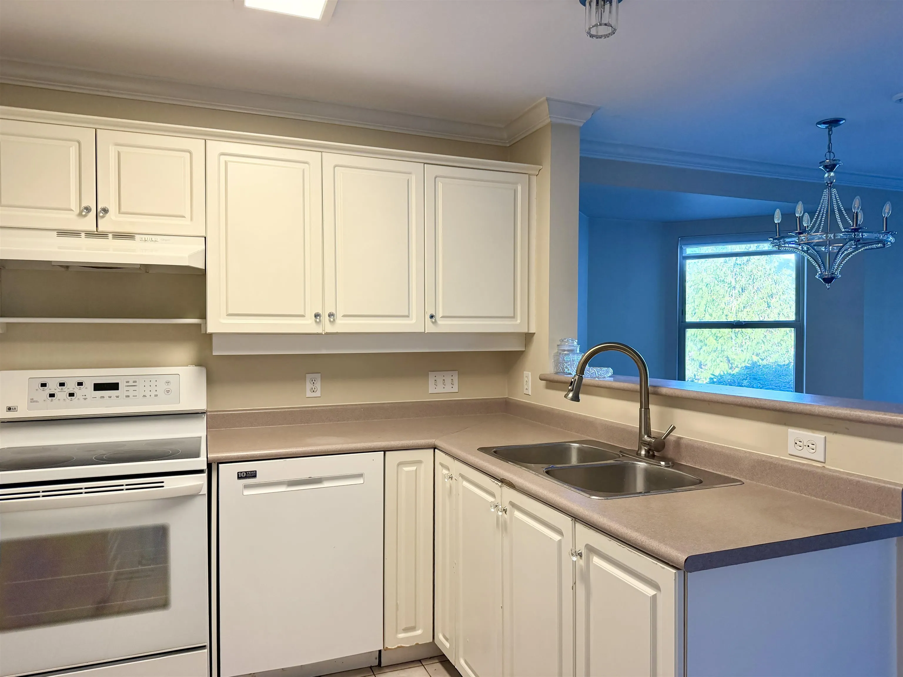 5780 Trail Avenue #111
