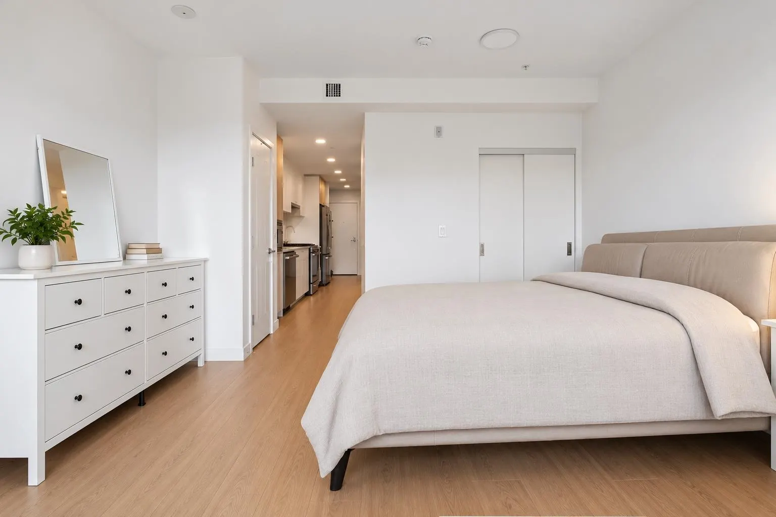 2450 Garden Drive #318