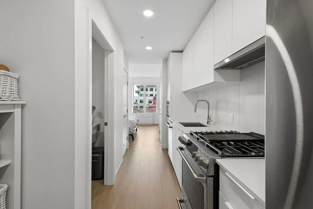 2450 Garden Drive #318