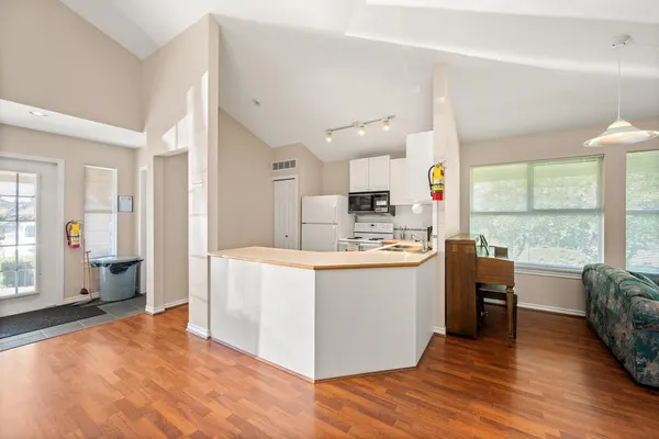 15860 82 Avenue #17