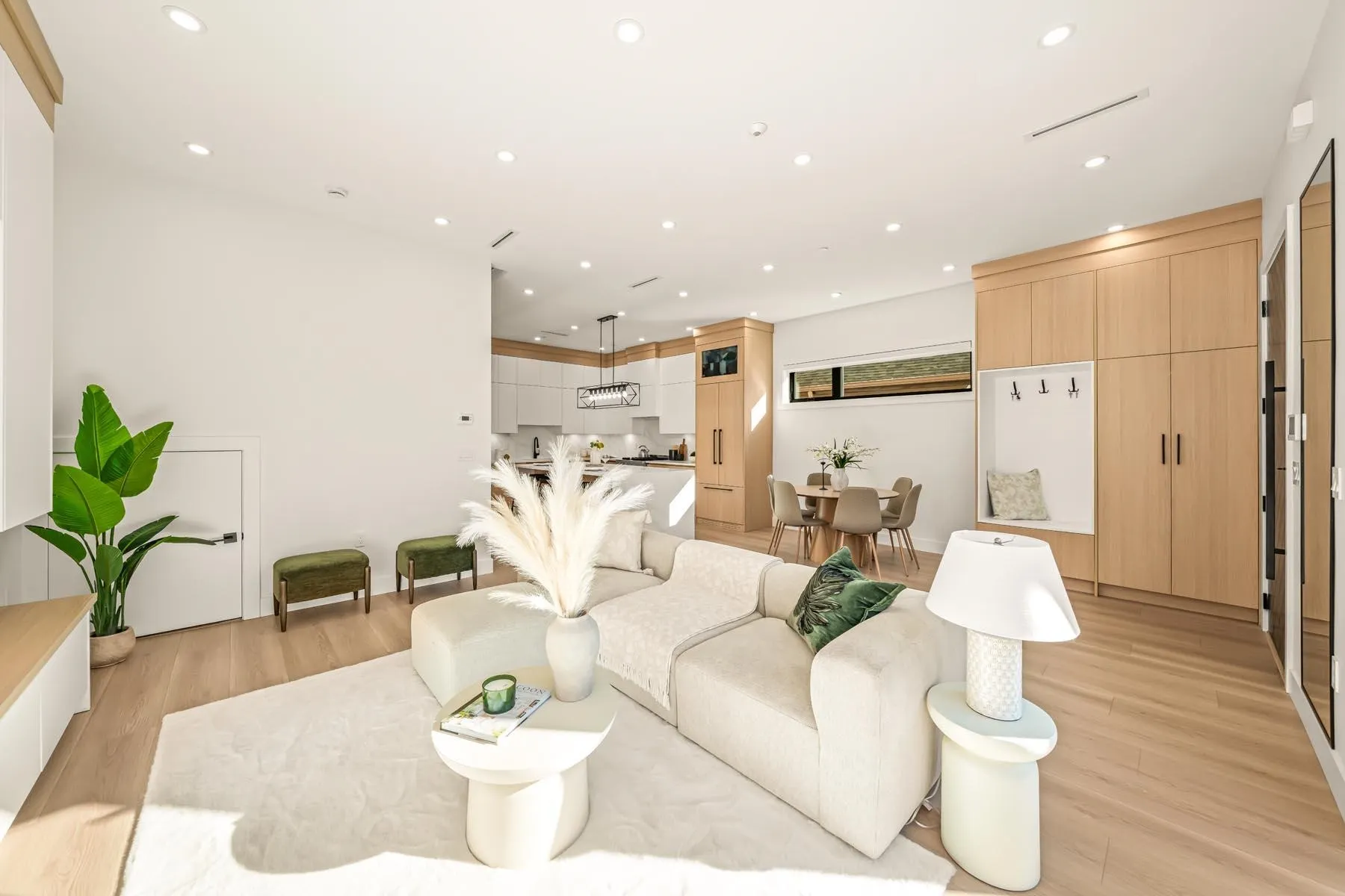 2686 Mcgill Street #2