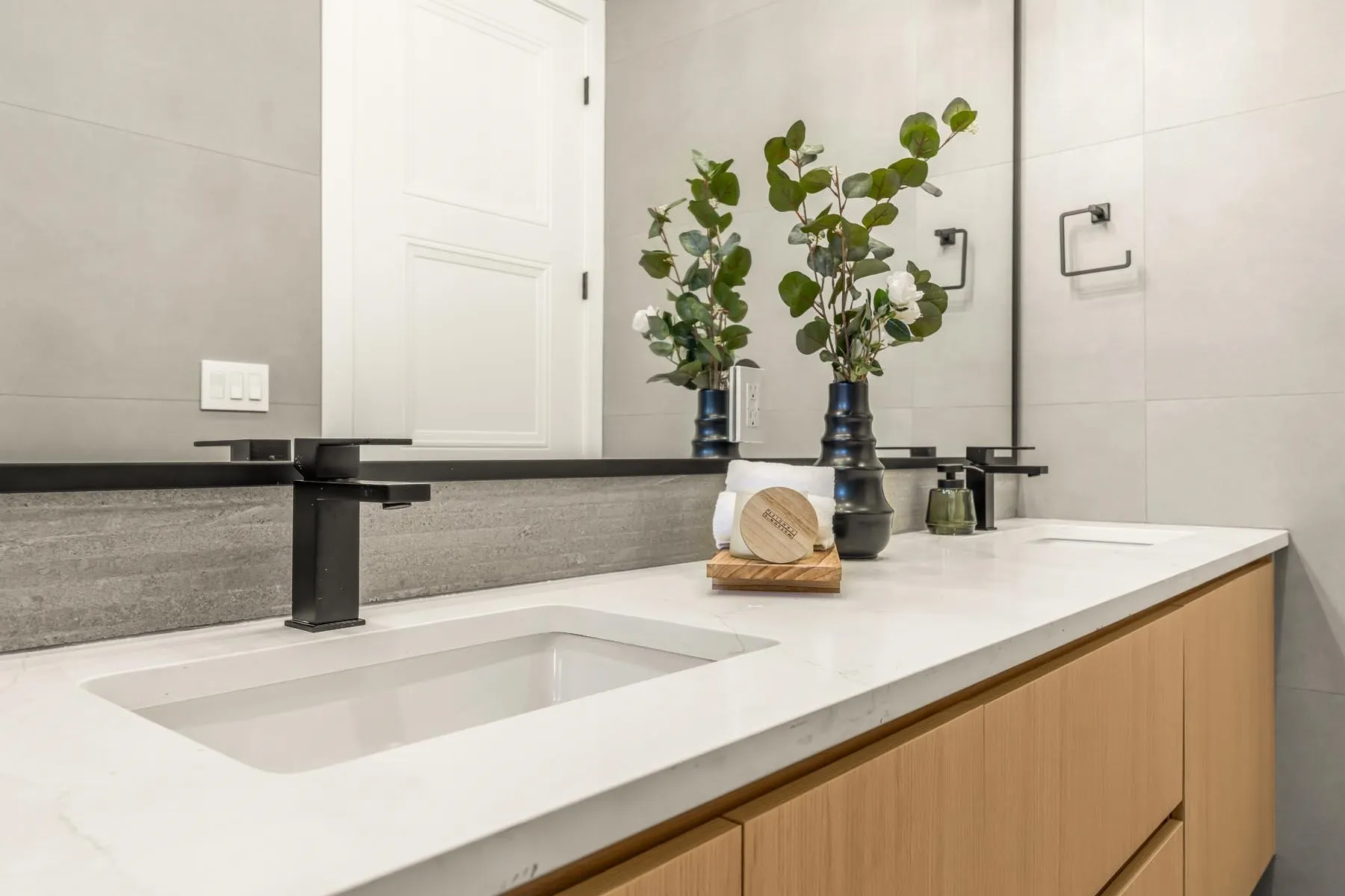 2686 Mcgill Street #2