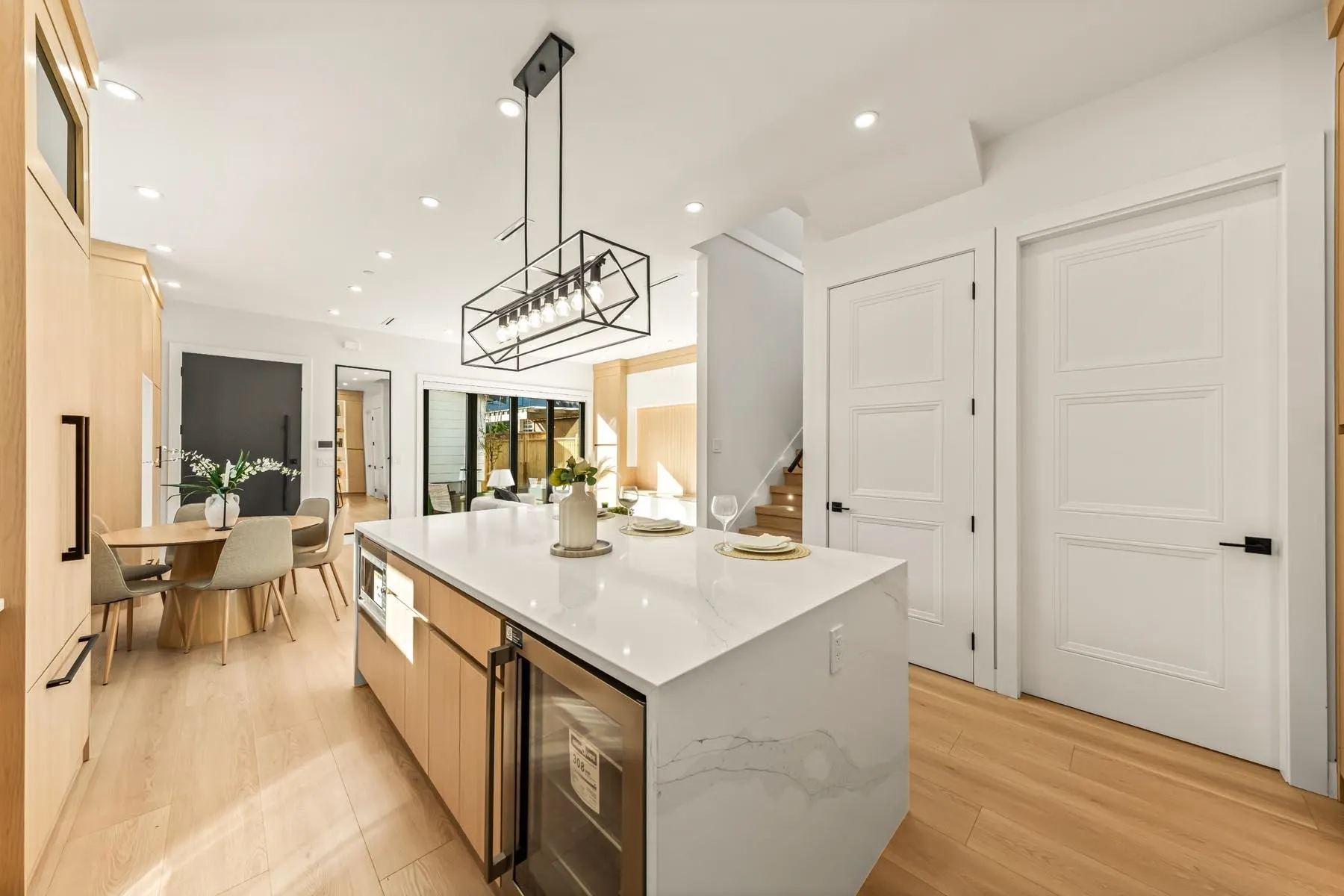 2686 Mcgill Street #2