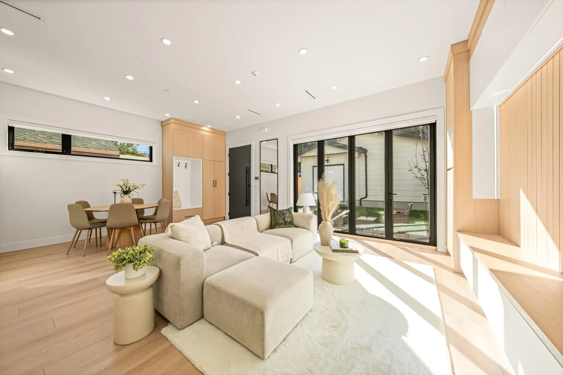 2686 Mcgill Street #2