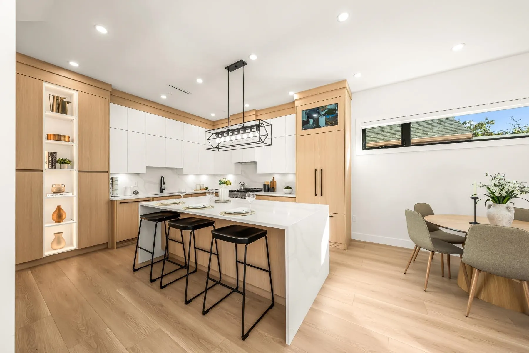 2686 Mcgill Street #2