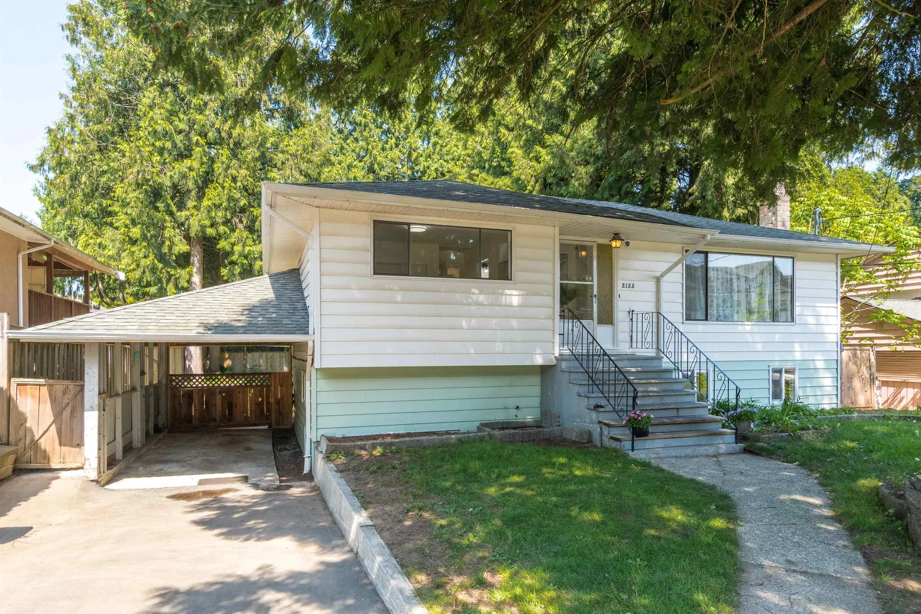 2155 Rindall Avenue