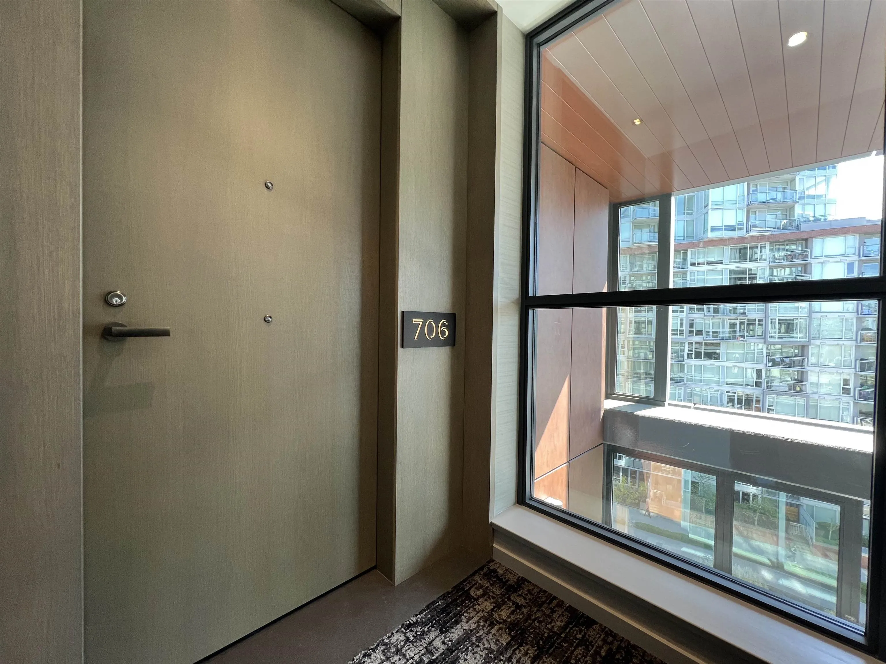 1601 Quebec Street #706