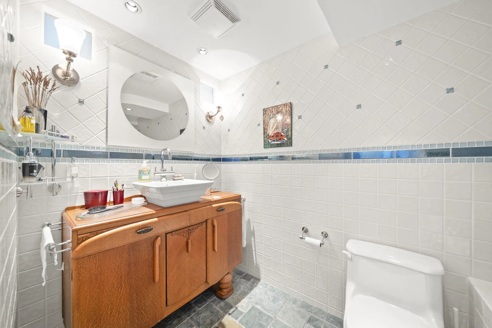 1575 Beach Avenue #402