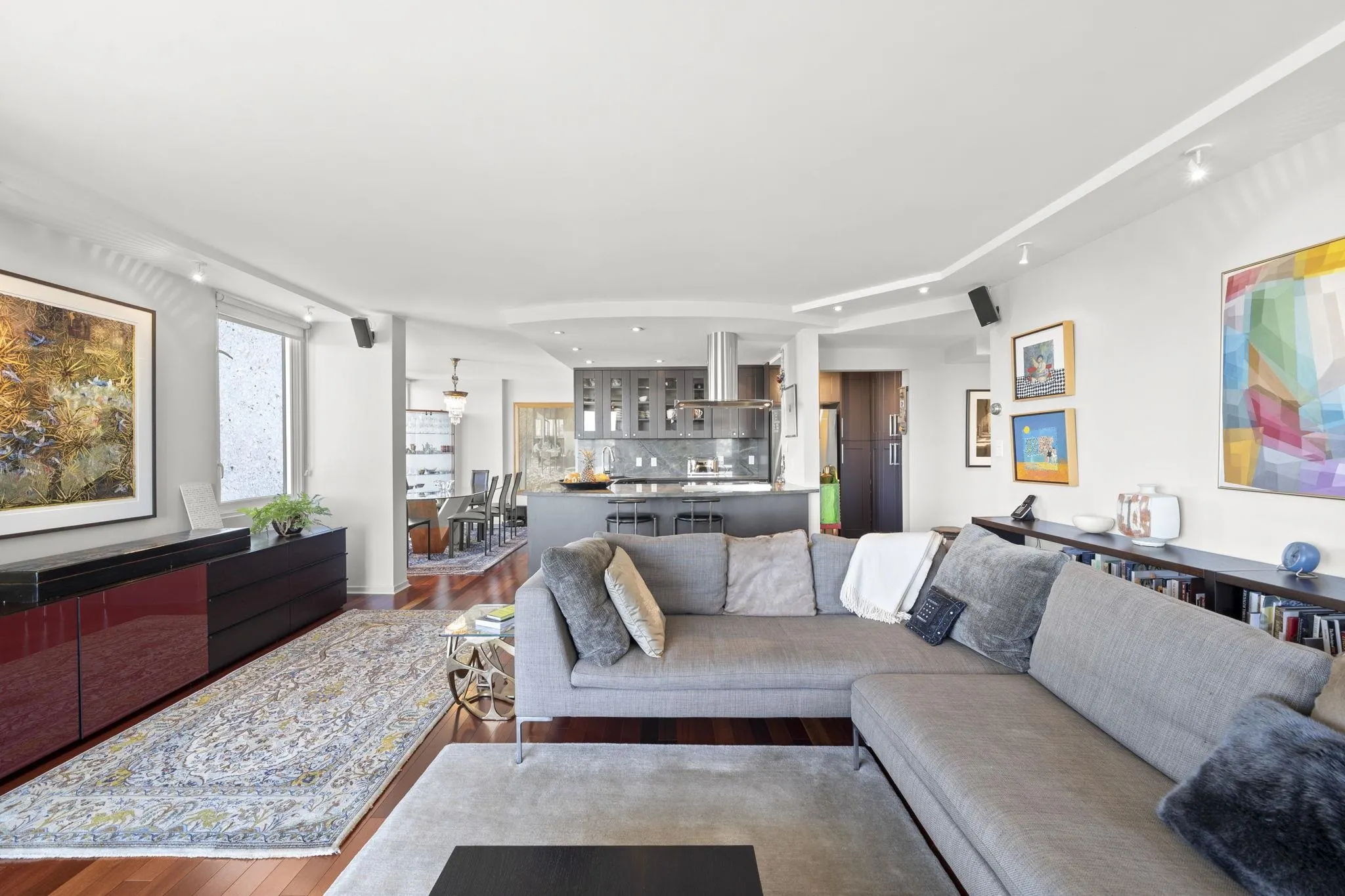 1575 Beach Avenue #402