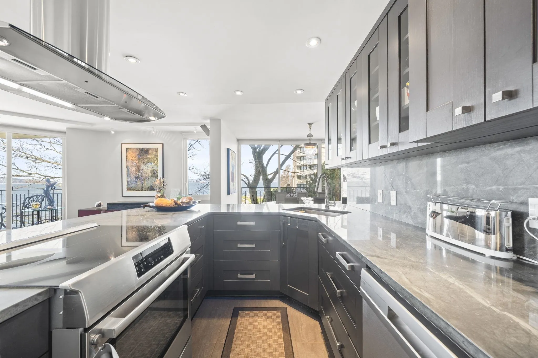 1575 Beach Avenue #402