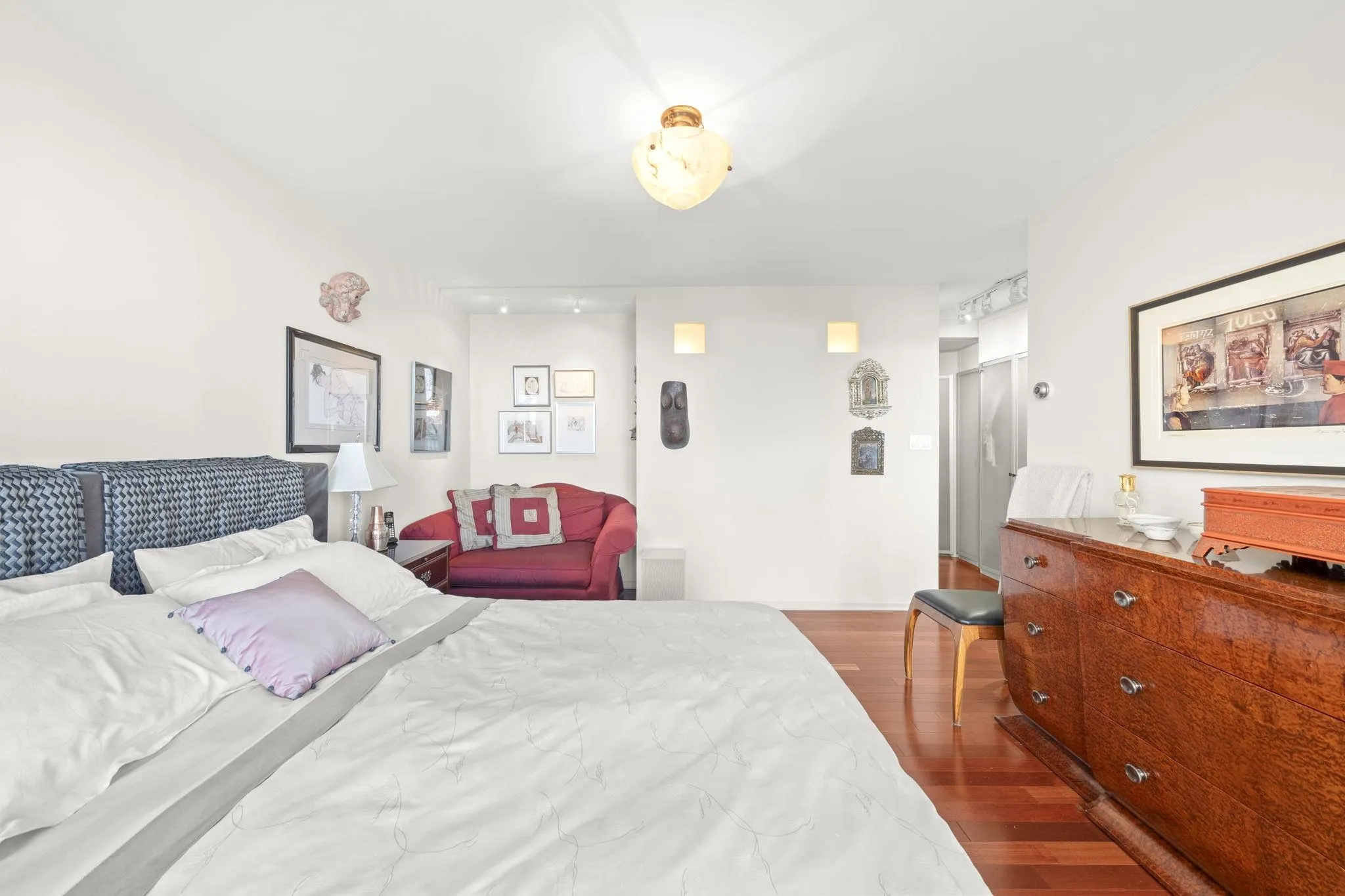 1575 Beach Avenue #402