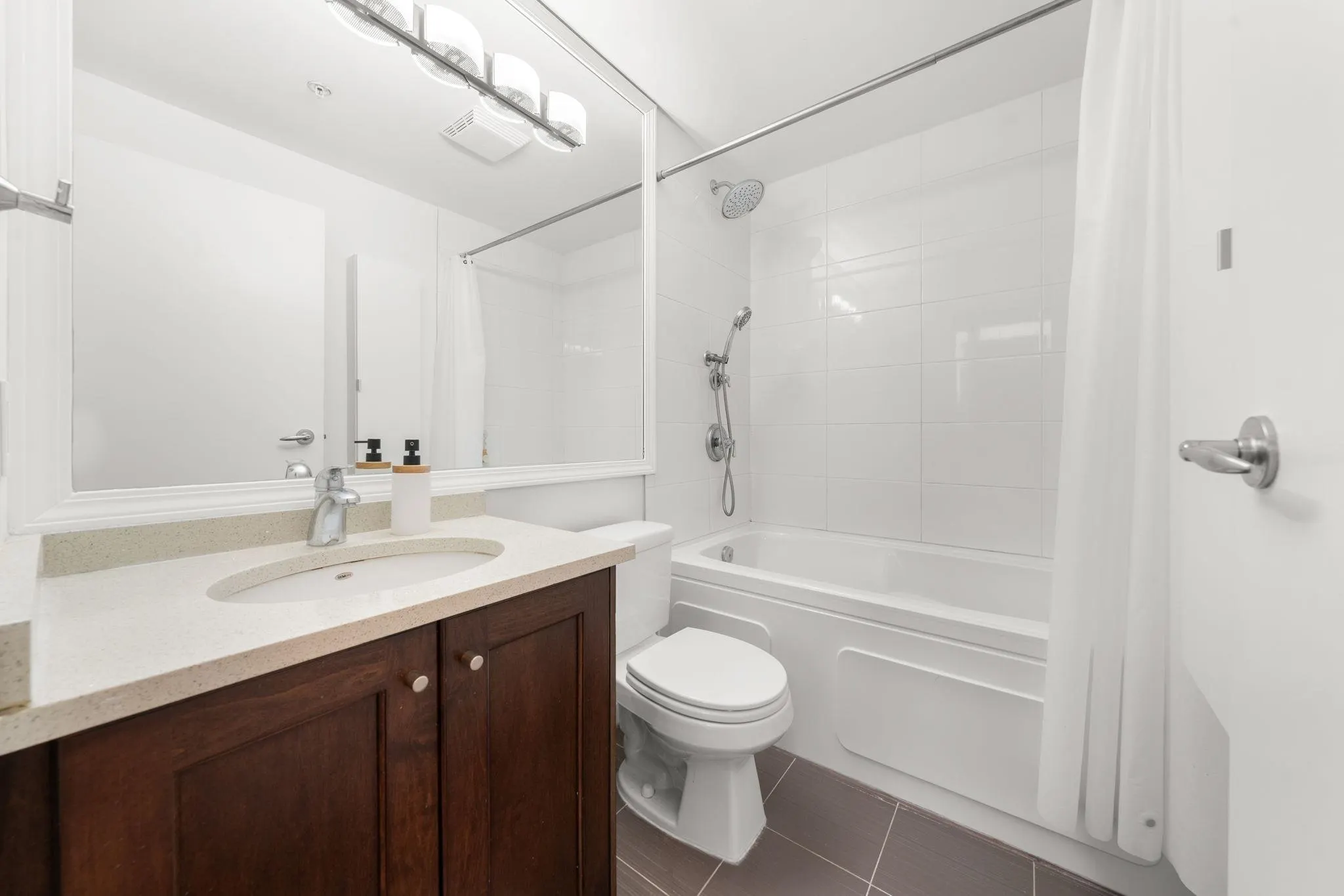 928 Richards Street #1805