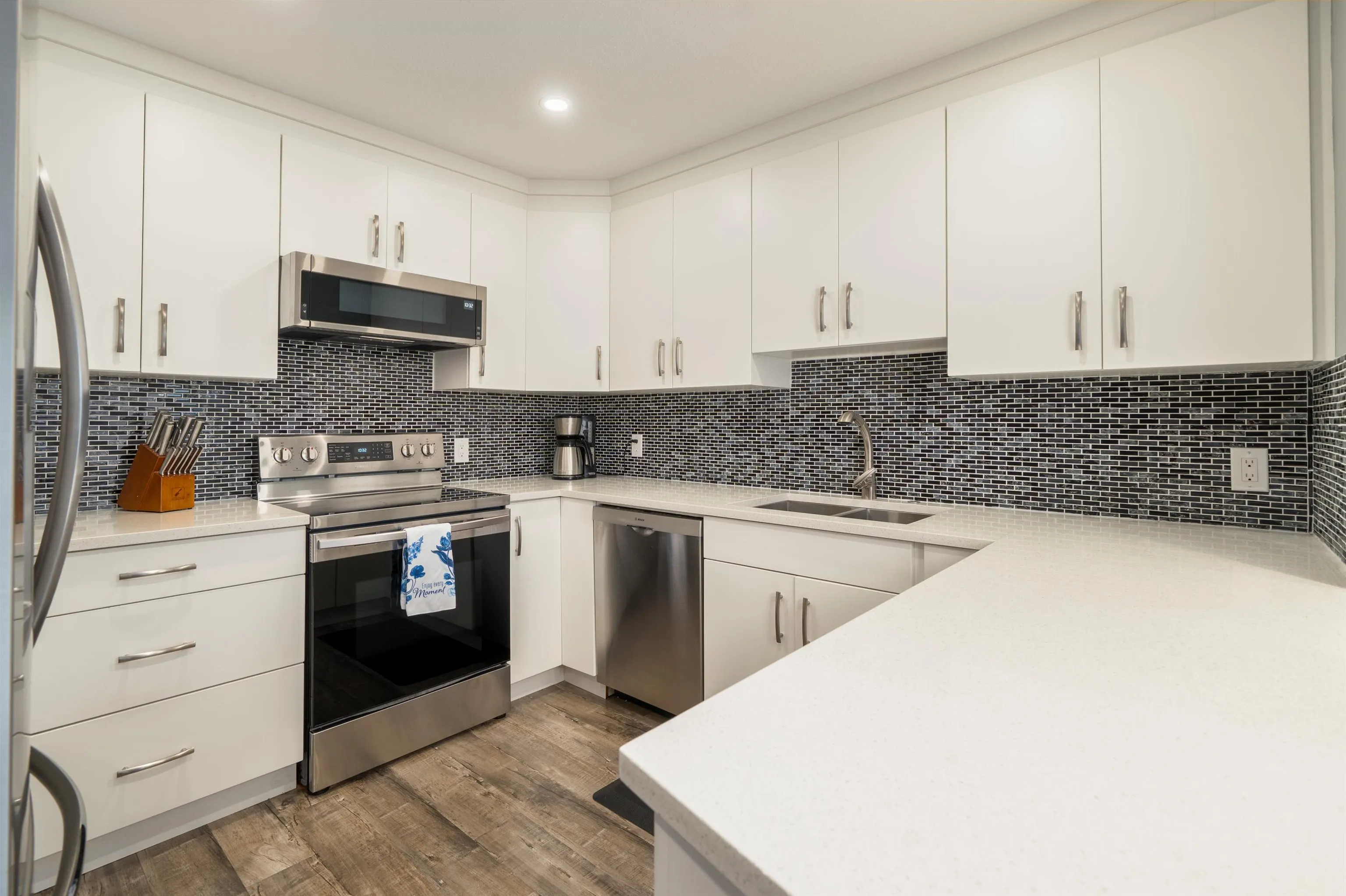 12120 189a Street #16