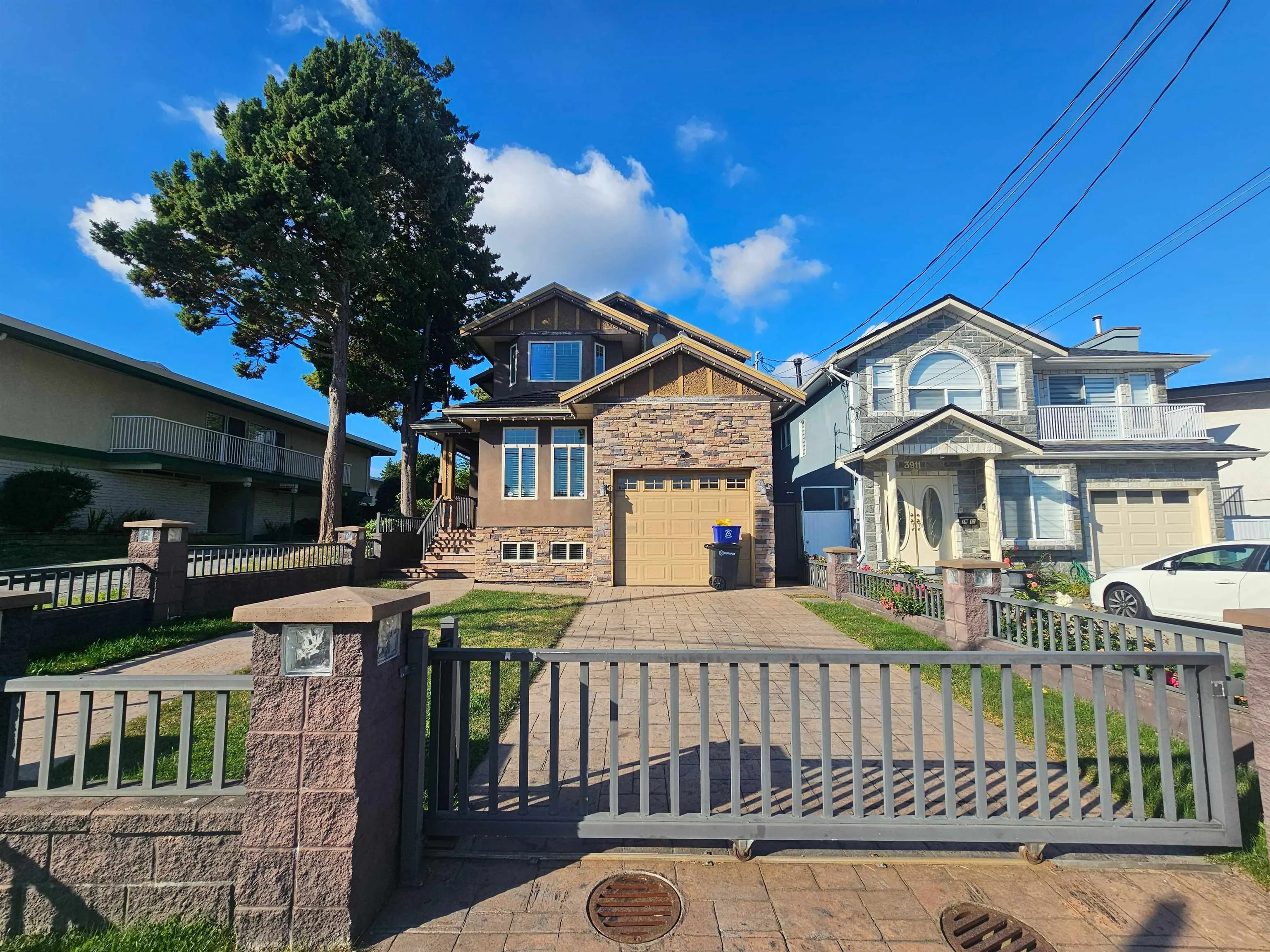 39xx Burke St
