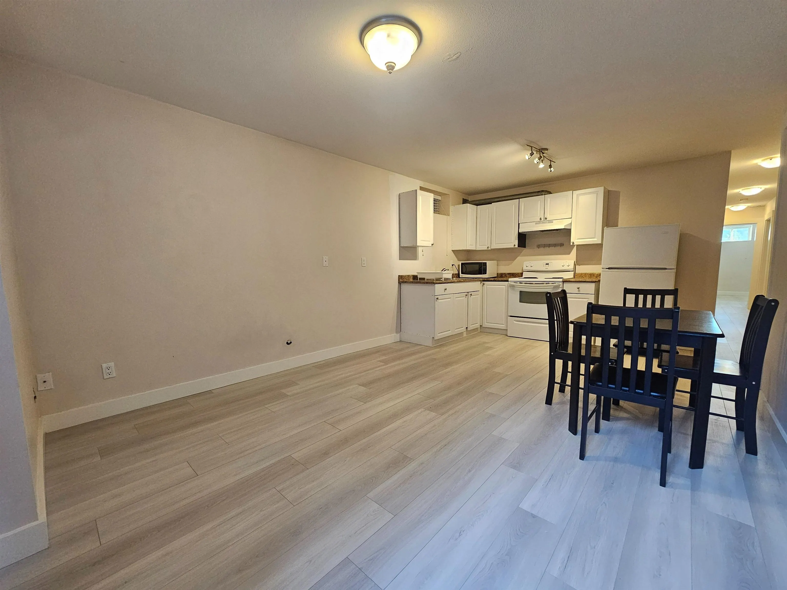 39xx Burke St