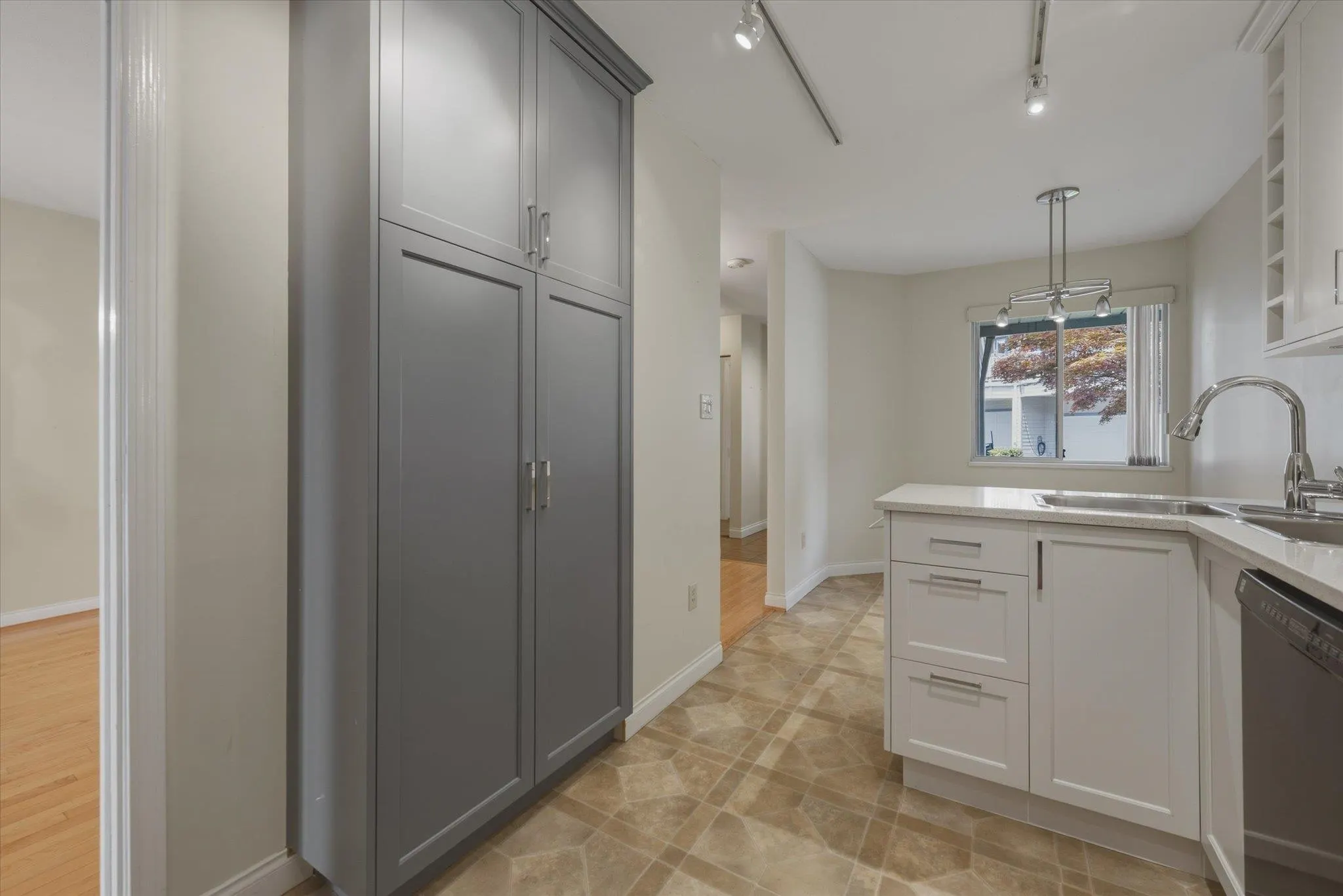 920 Citadel Drive #18