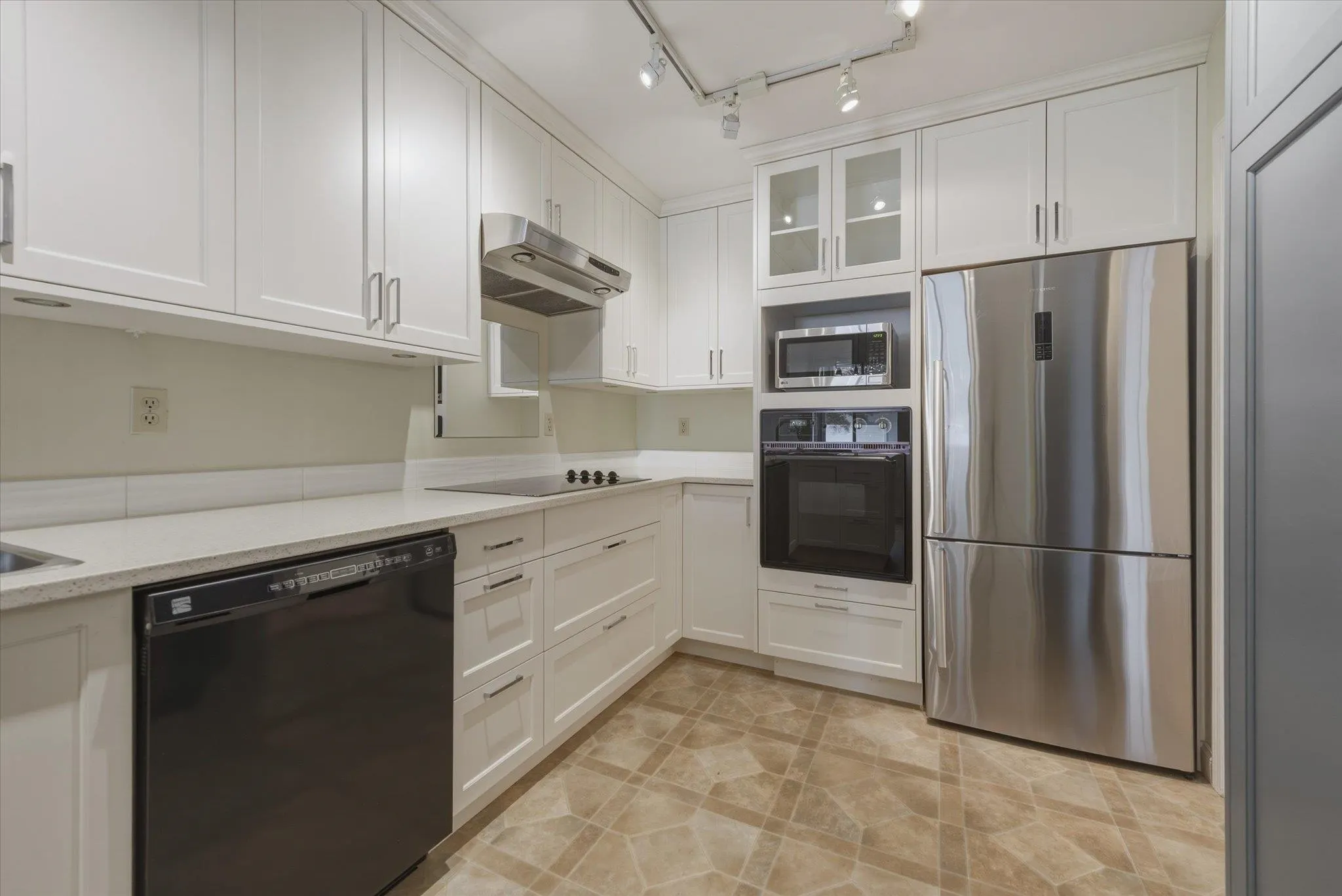 920 Citadel Drive #18