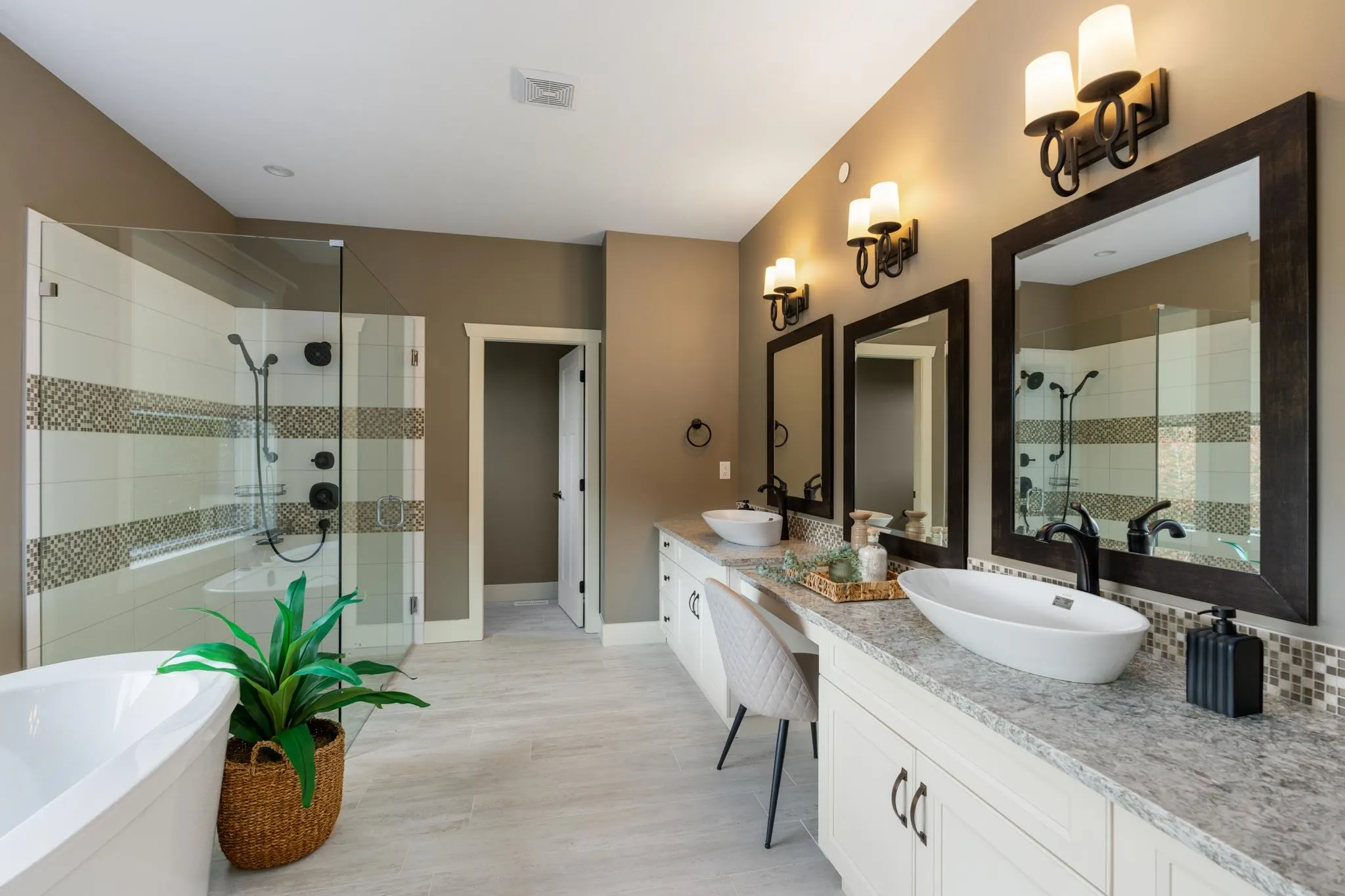 24455 61 Avenue #1