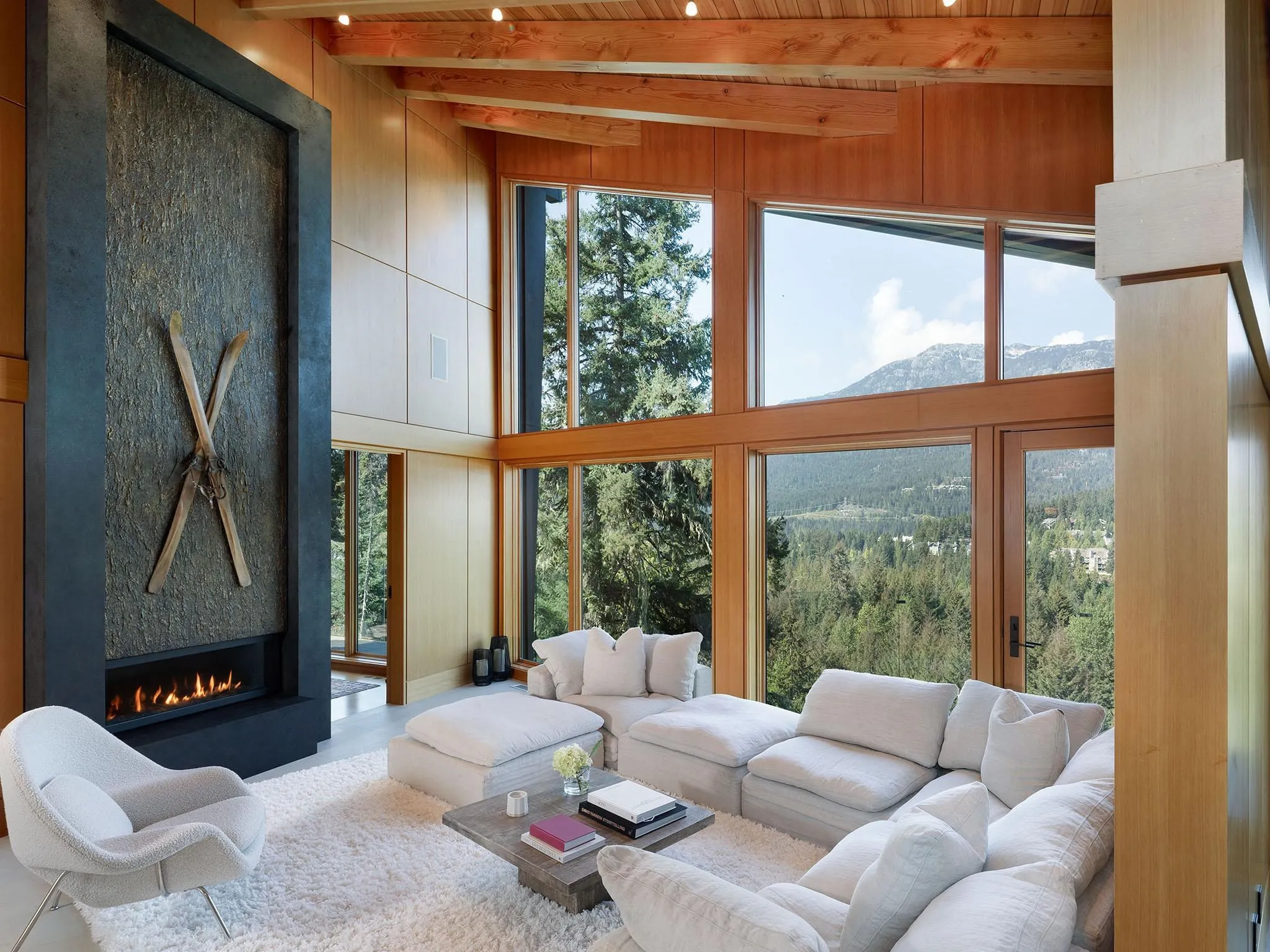 3855 Sunridge Court
