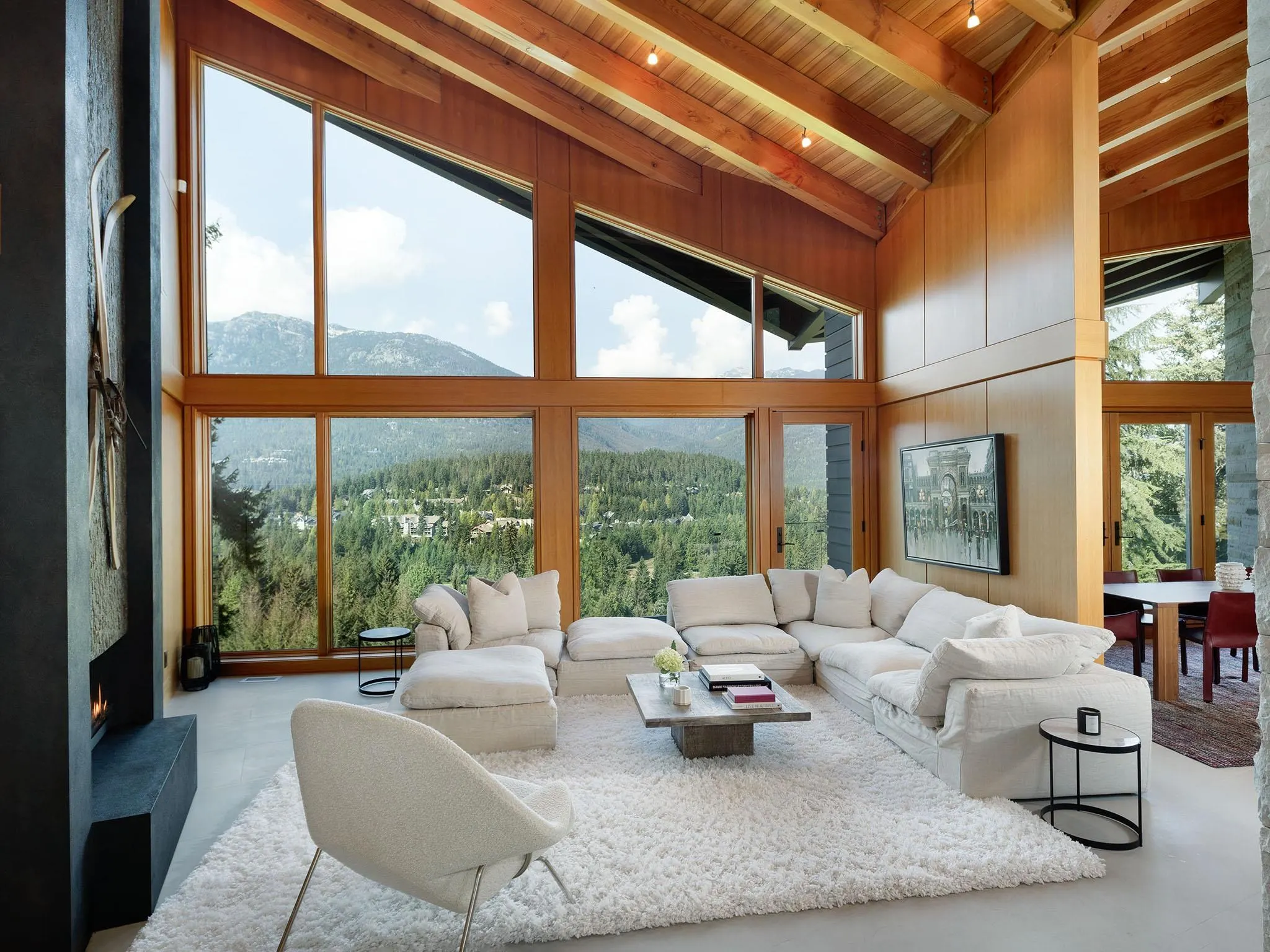 3855 Sunridge Court