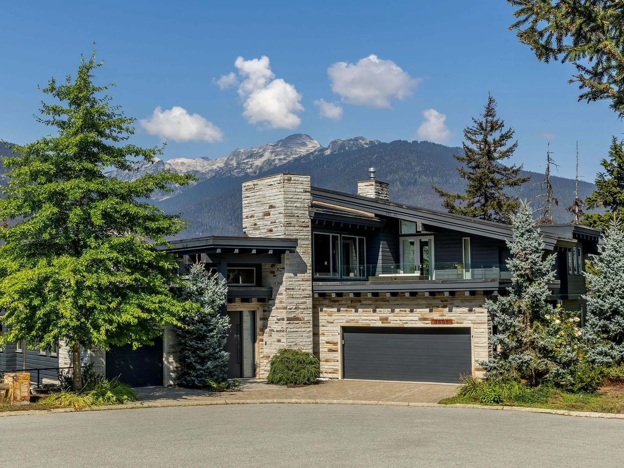 3855 Sunridge Court