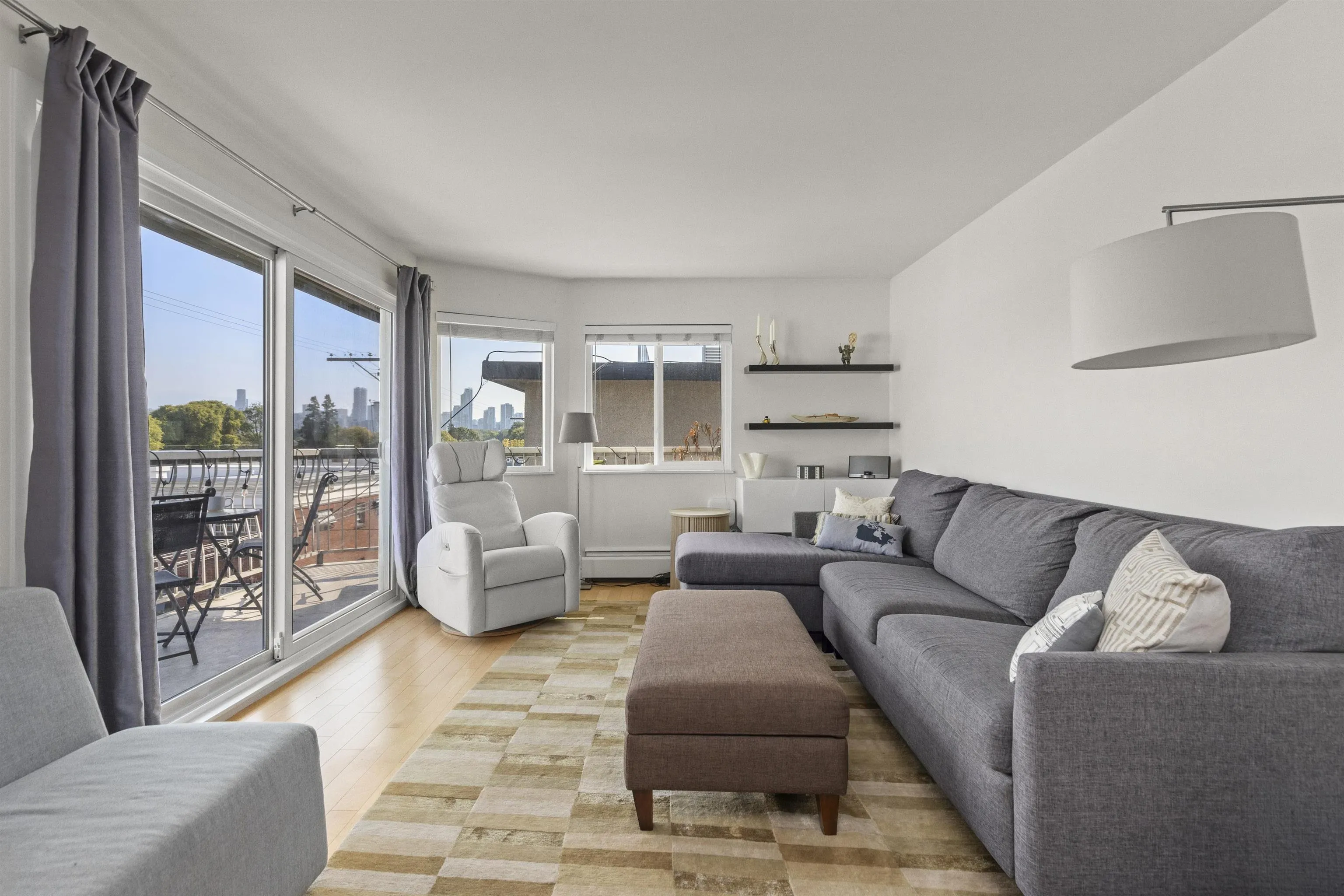 2335 York Avenue #307
