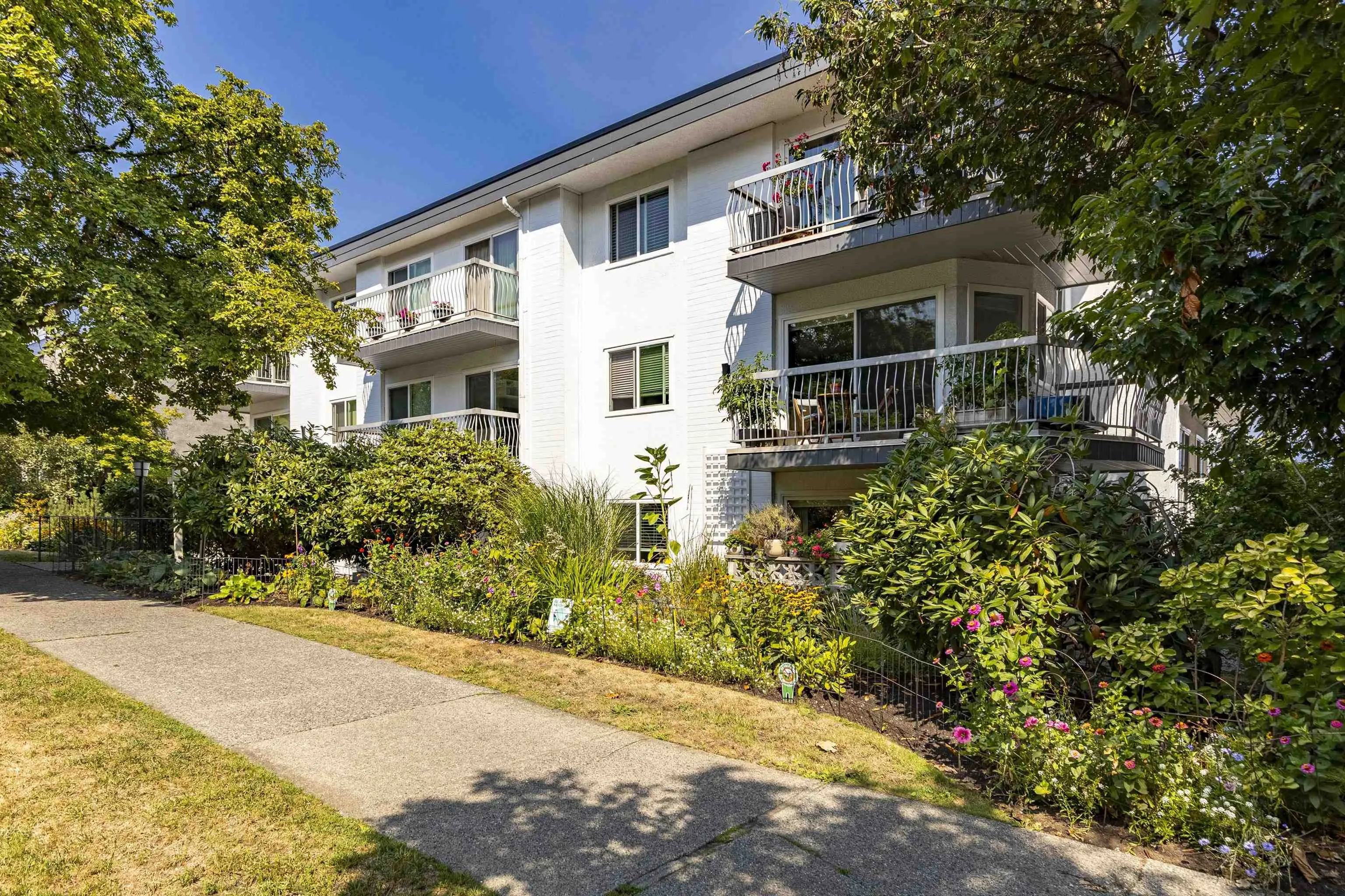 2335 York Avenue #307