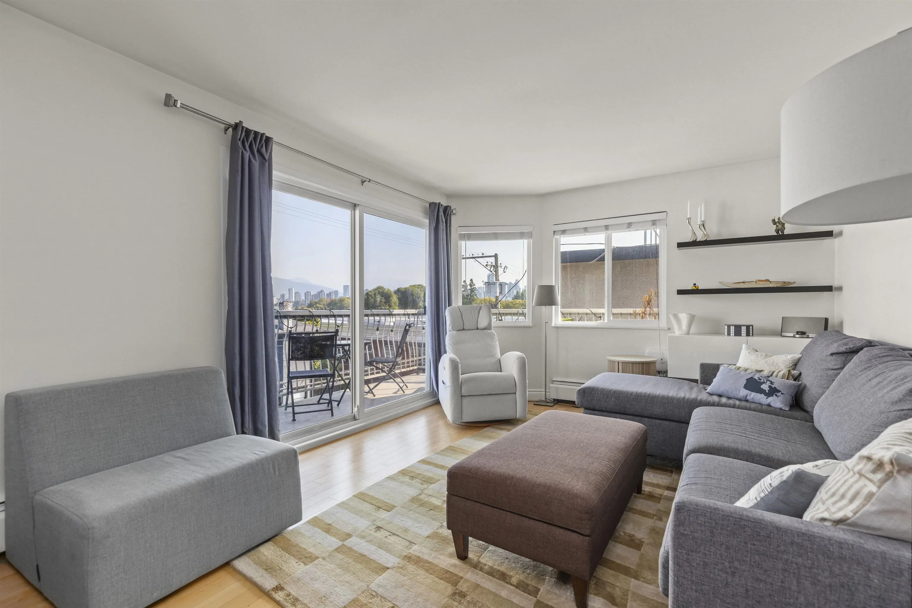 2335 York Avenue #307