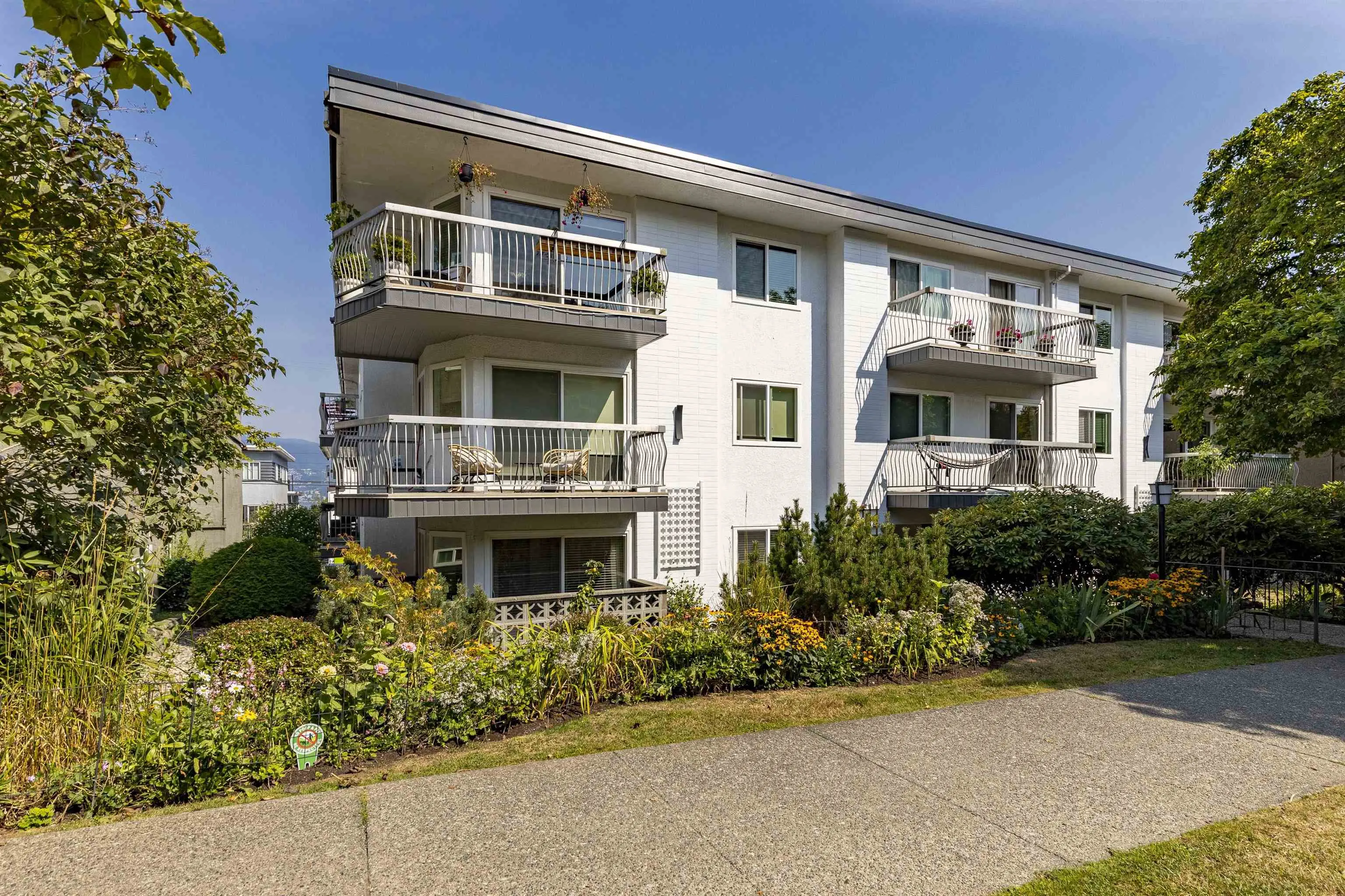 2335 York Avenue #307