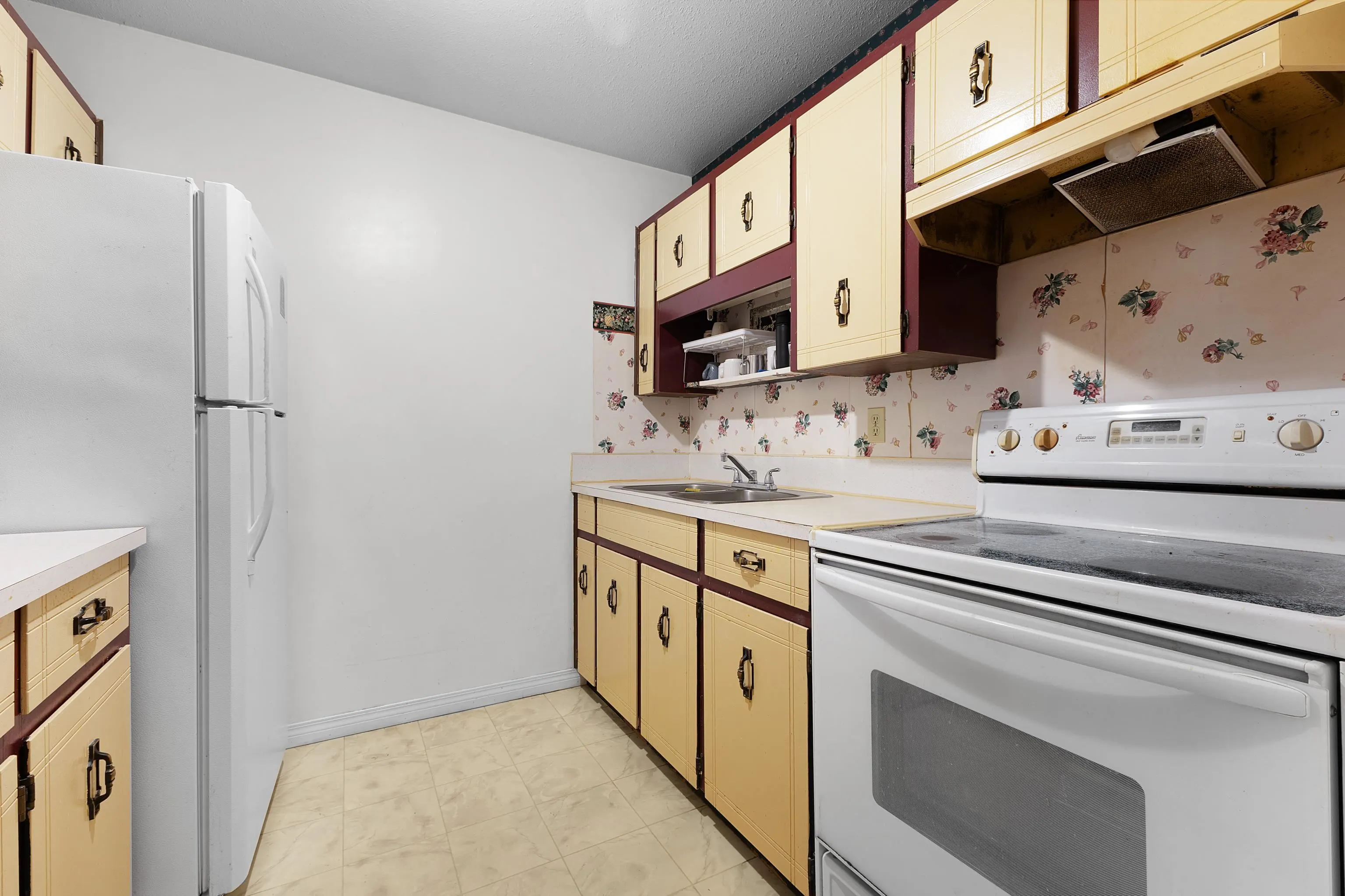 32733 E Broadway Street #206
