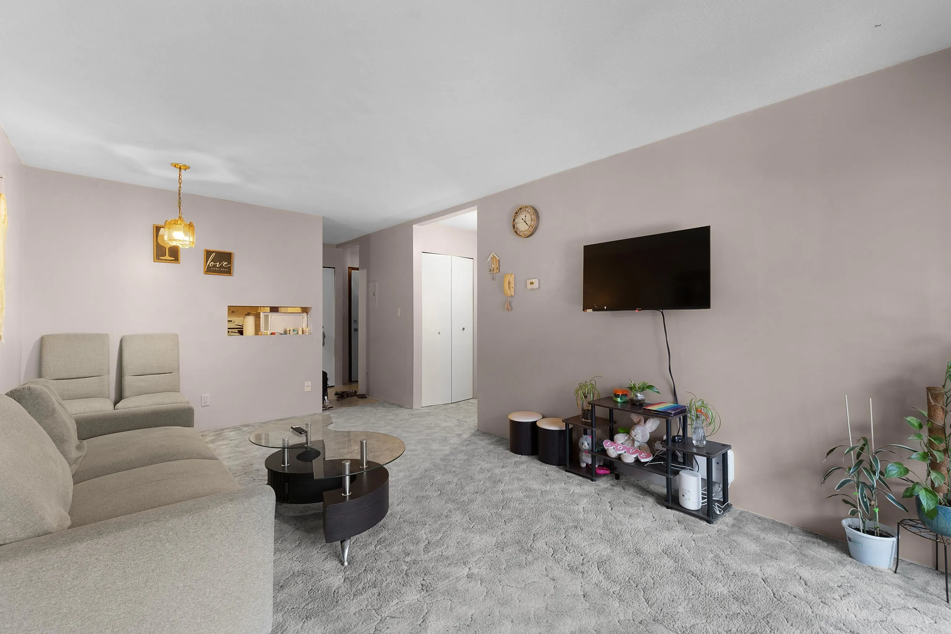 32733 E Broadway Street #206