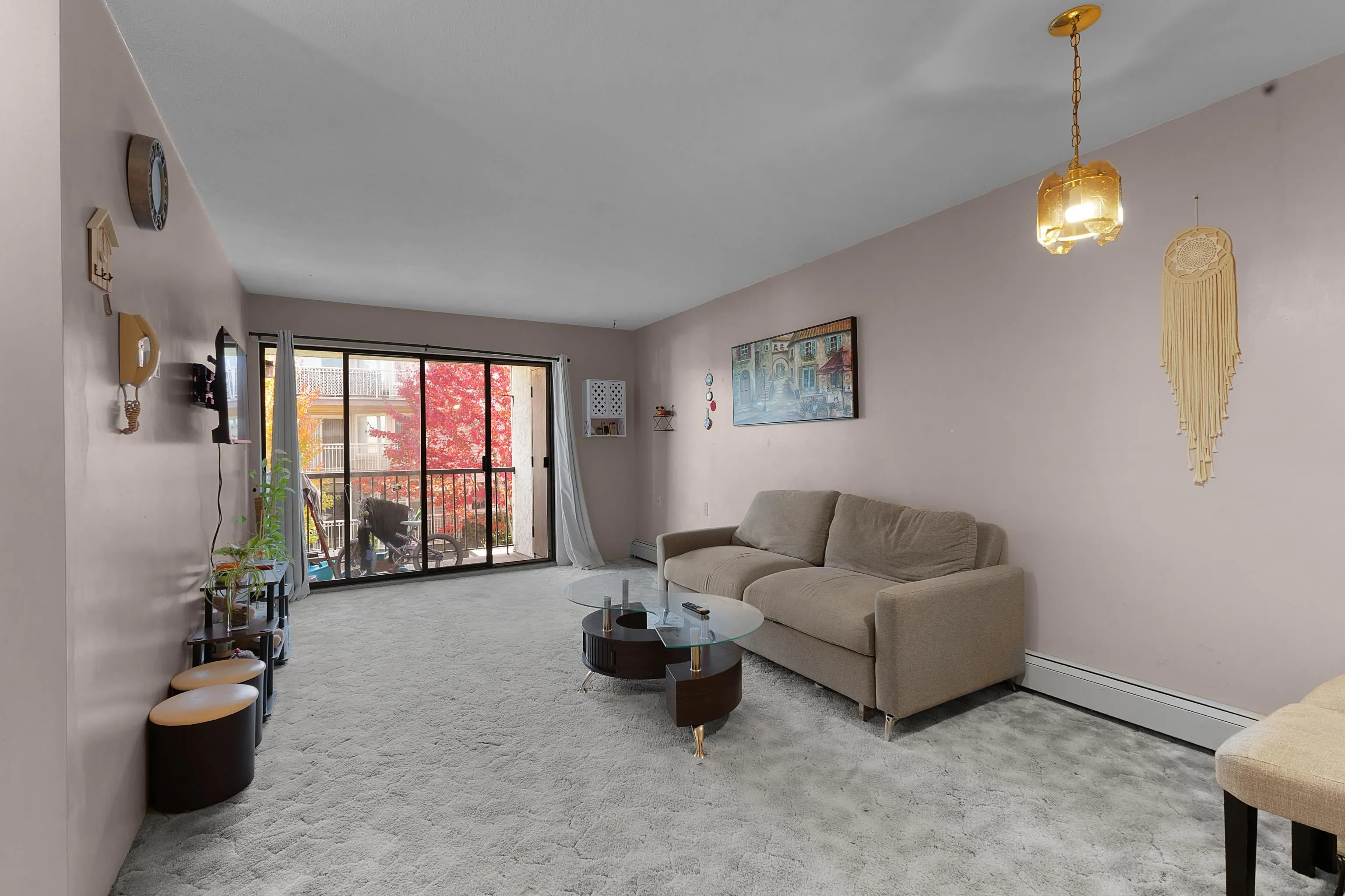 32733 E Broadway Street #206