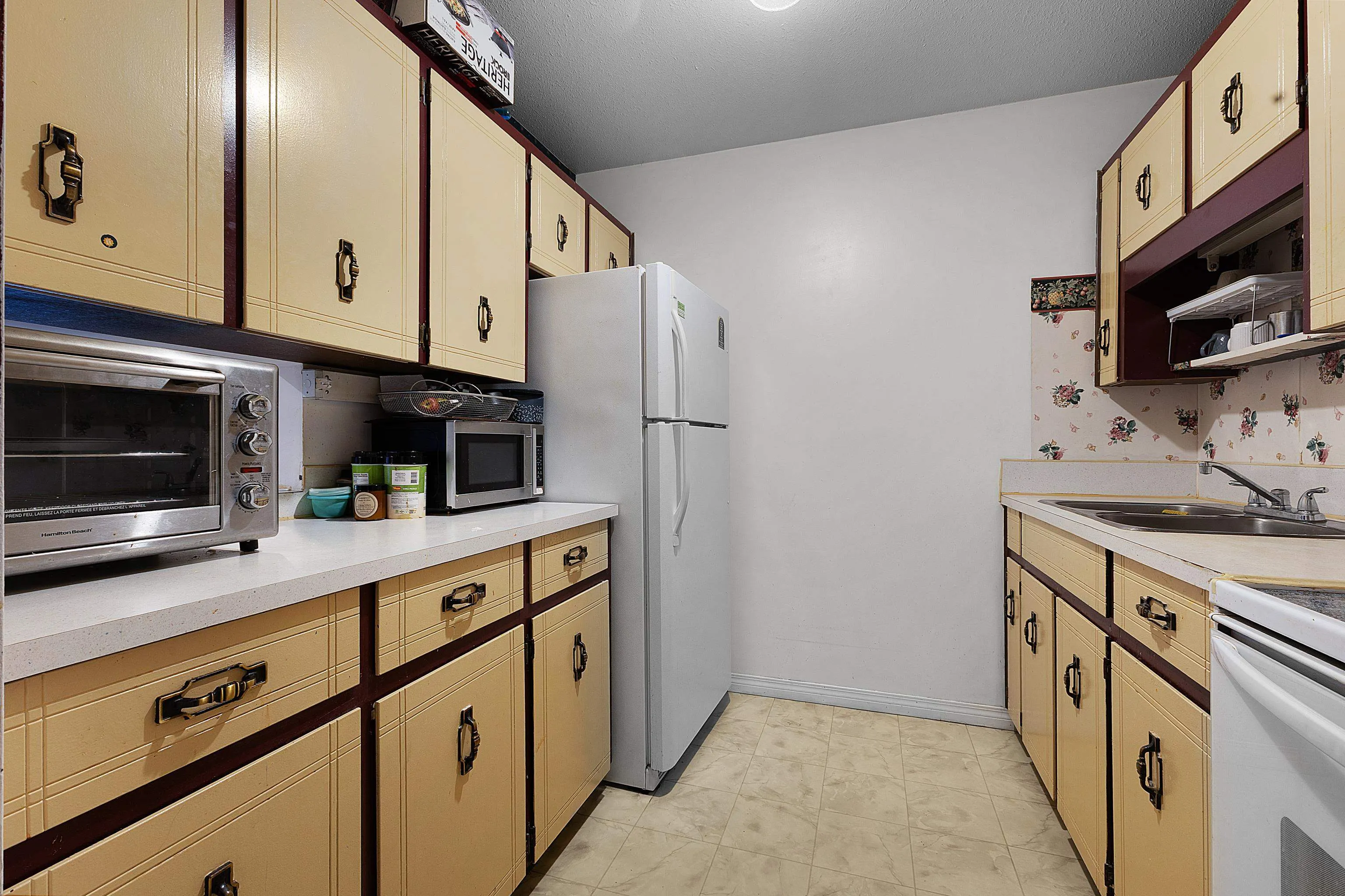 32733 E Broadway Street #206