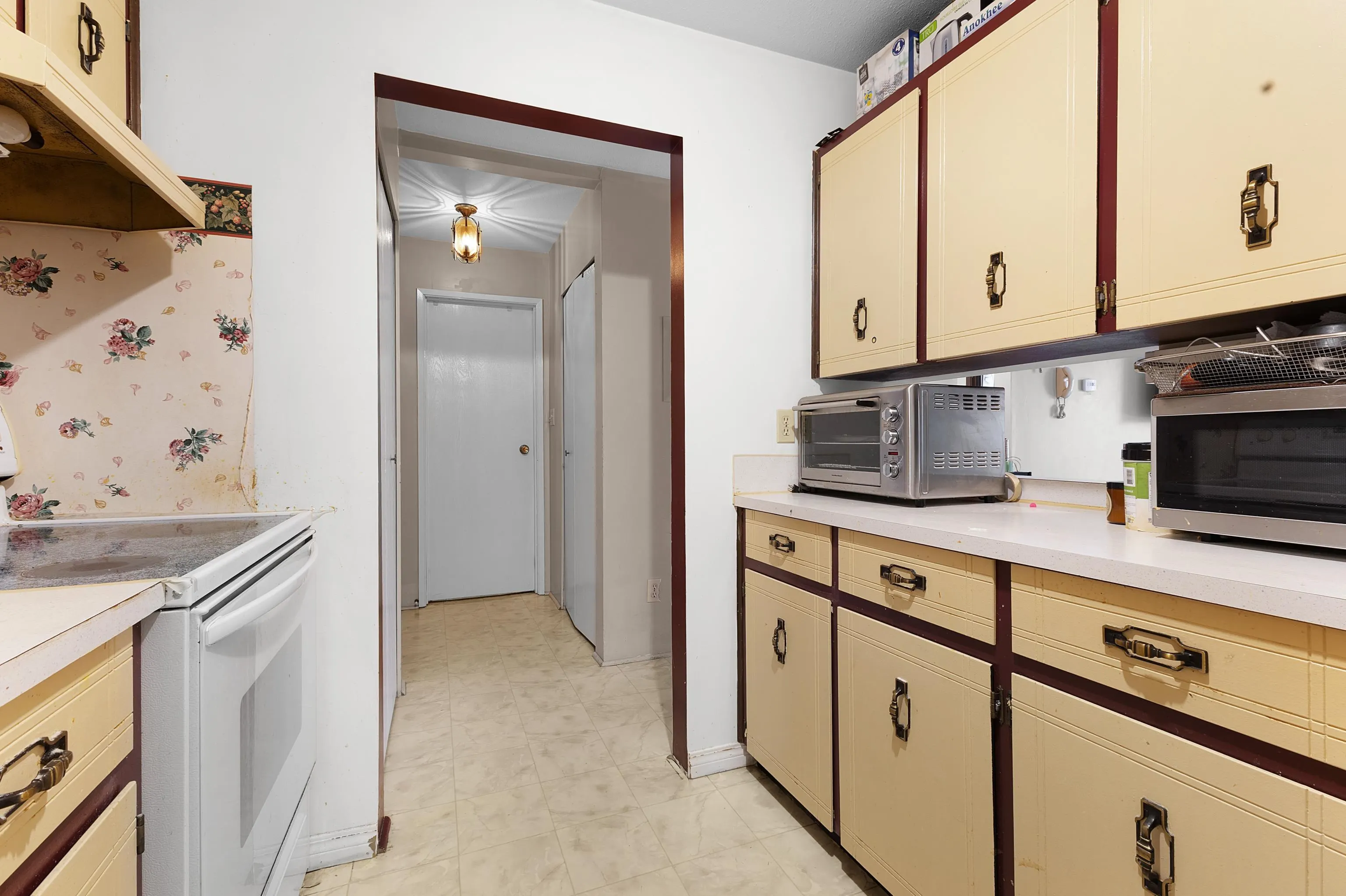 32733 E Broadway Street #206