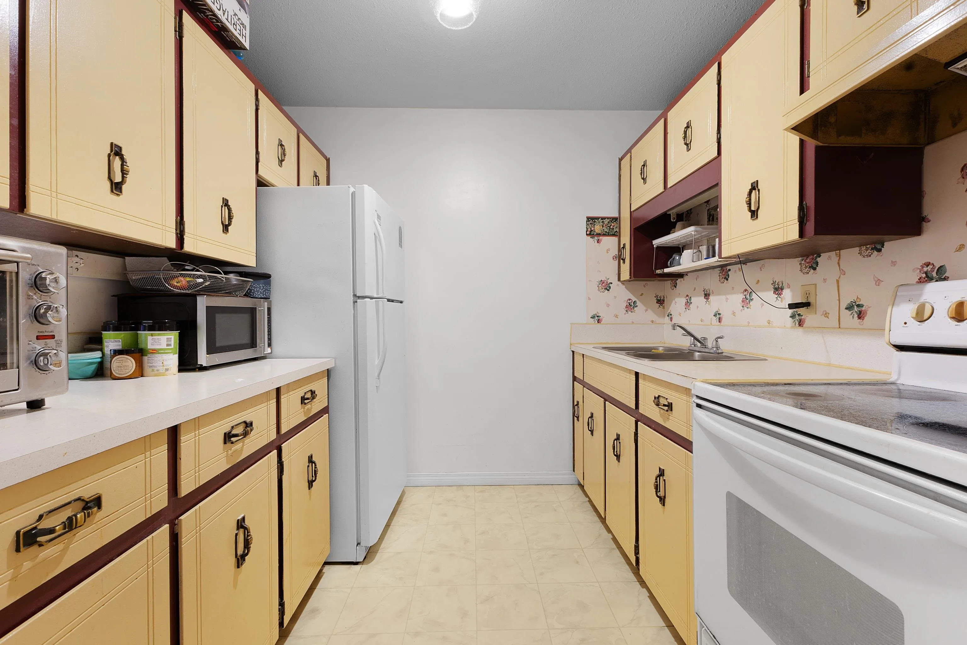 32733 E Broadway Street #206