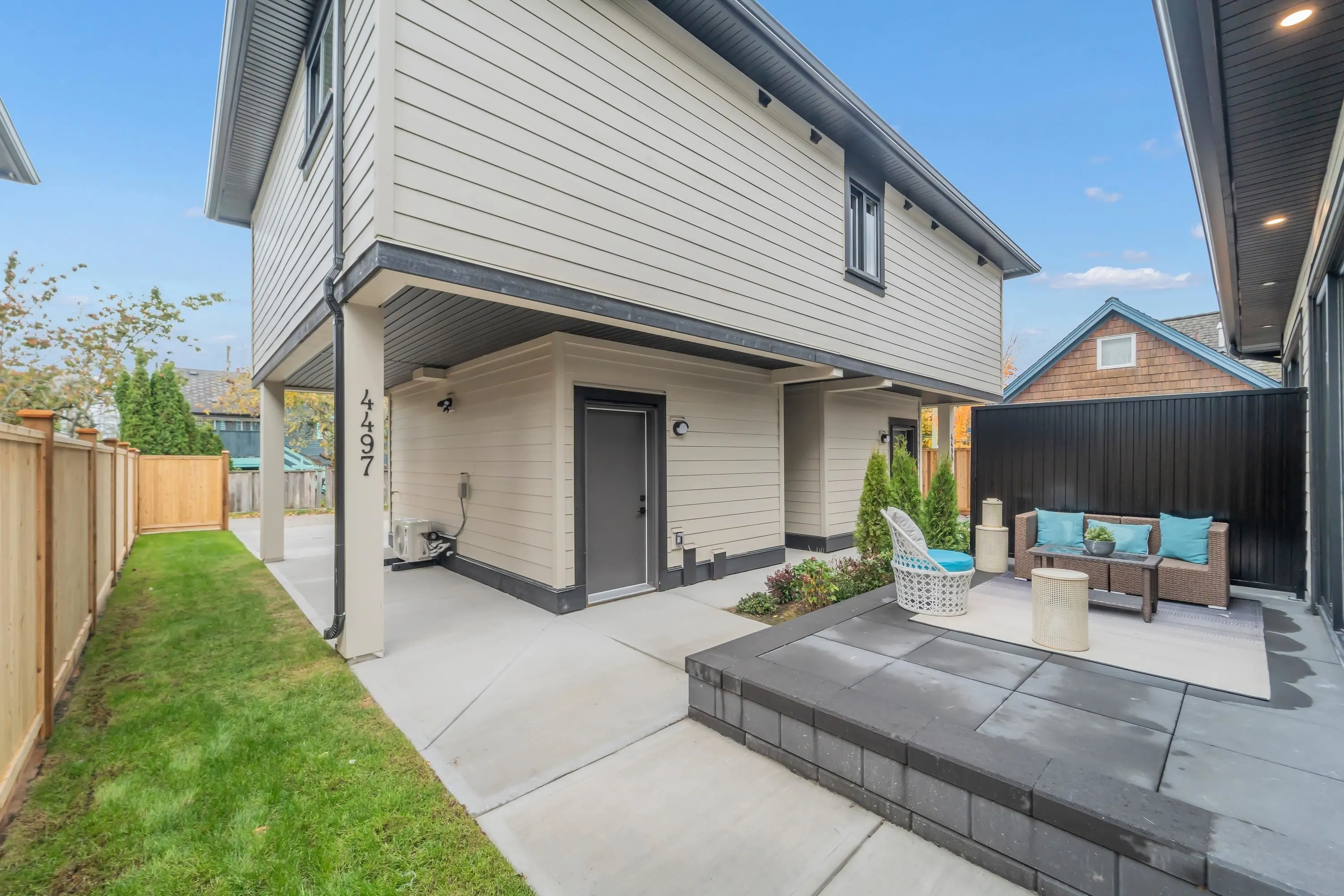4489 Savoy Street