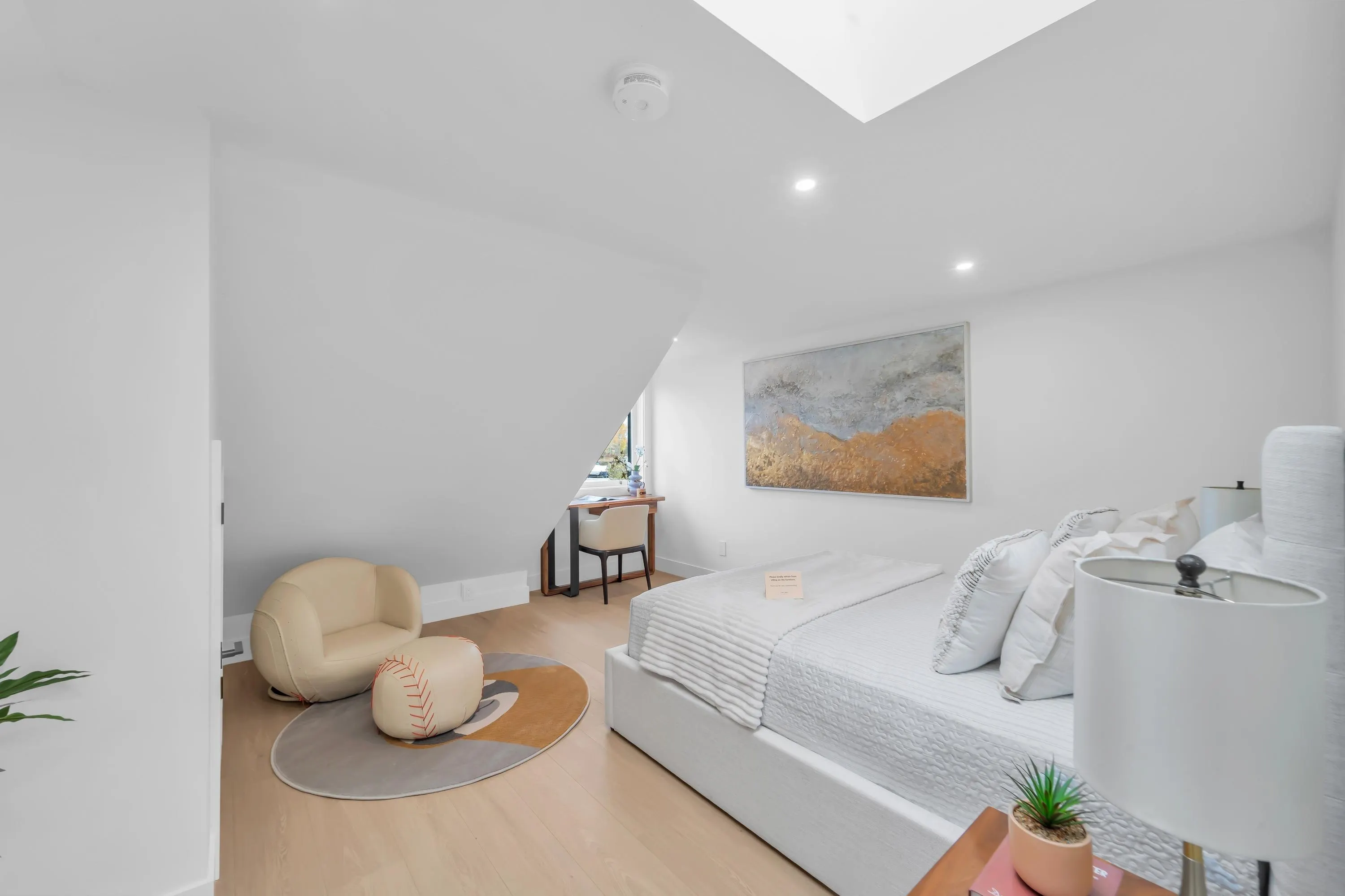4489 Savoy Street